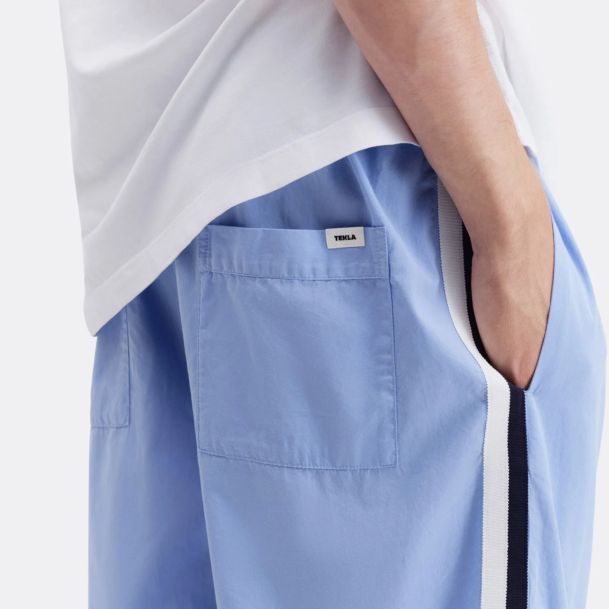 TEKLA Pyjama Pants Grosgrain Side Stripe - Cornflower Blue Cotton Poplin