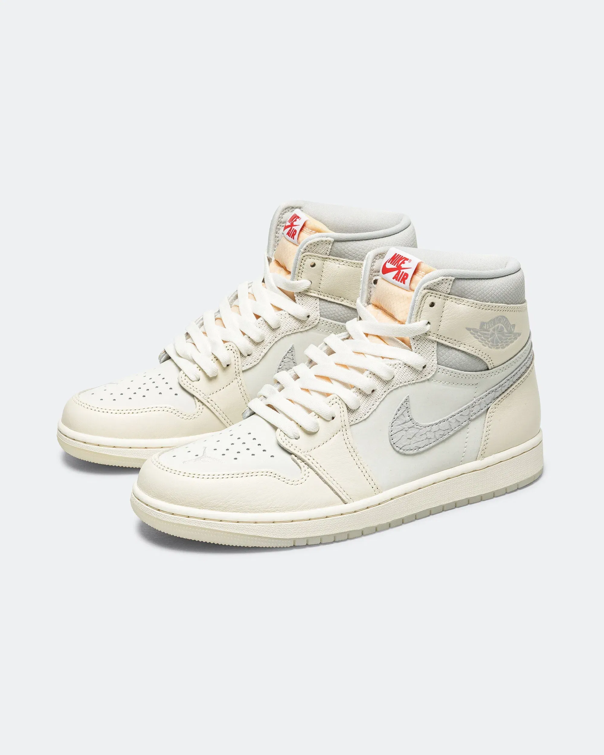 Air Jordan 1 Retro - Sail/University Red-Pale Ivory