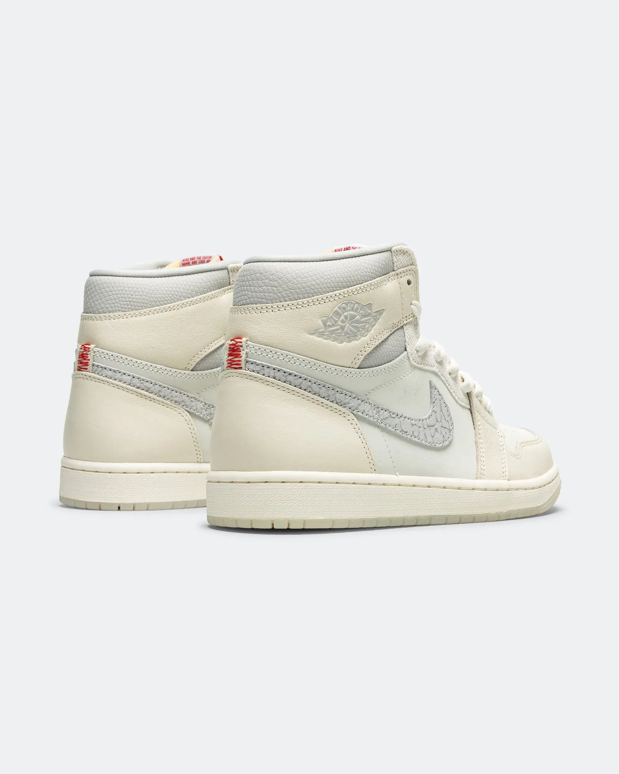 Air Jordan 1 Retro - Sail/University Red-Pale Ivory