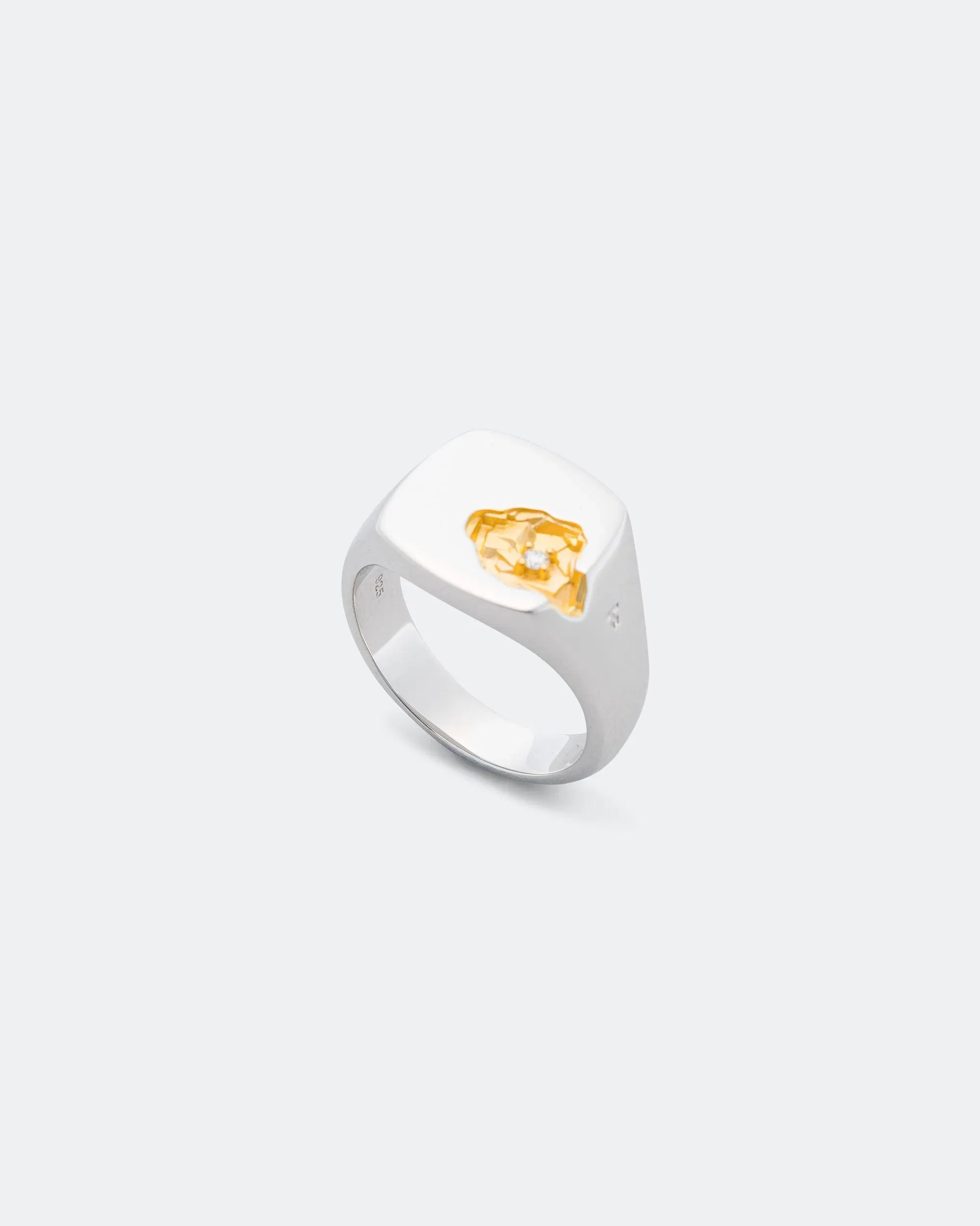 Tom Wood Mined Ring Large Diamond - 18K Gold/925 Silver