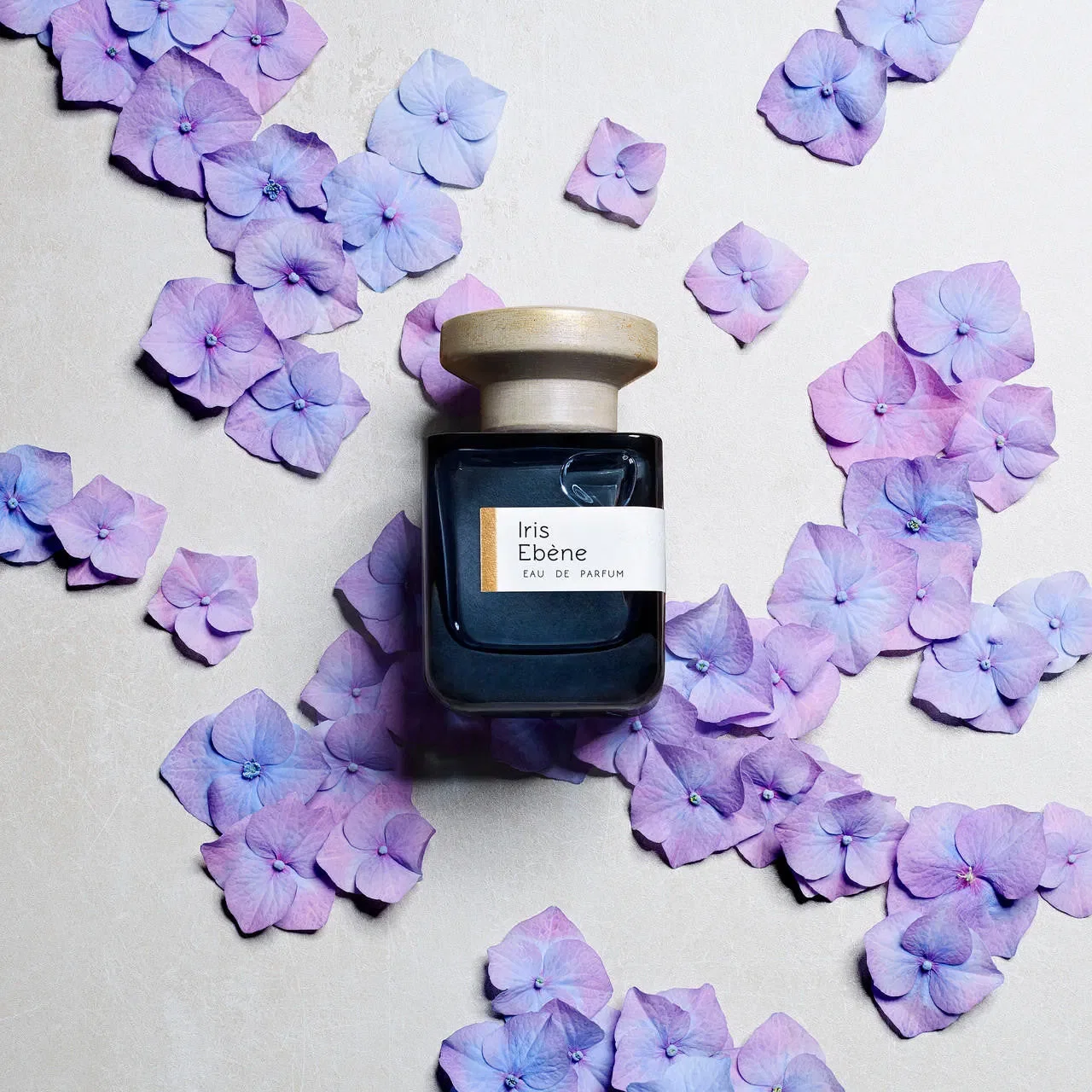 Atelier Materi Iris Ebene Eau de Parfum