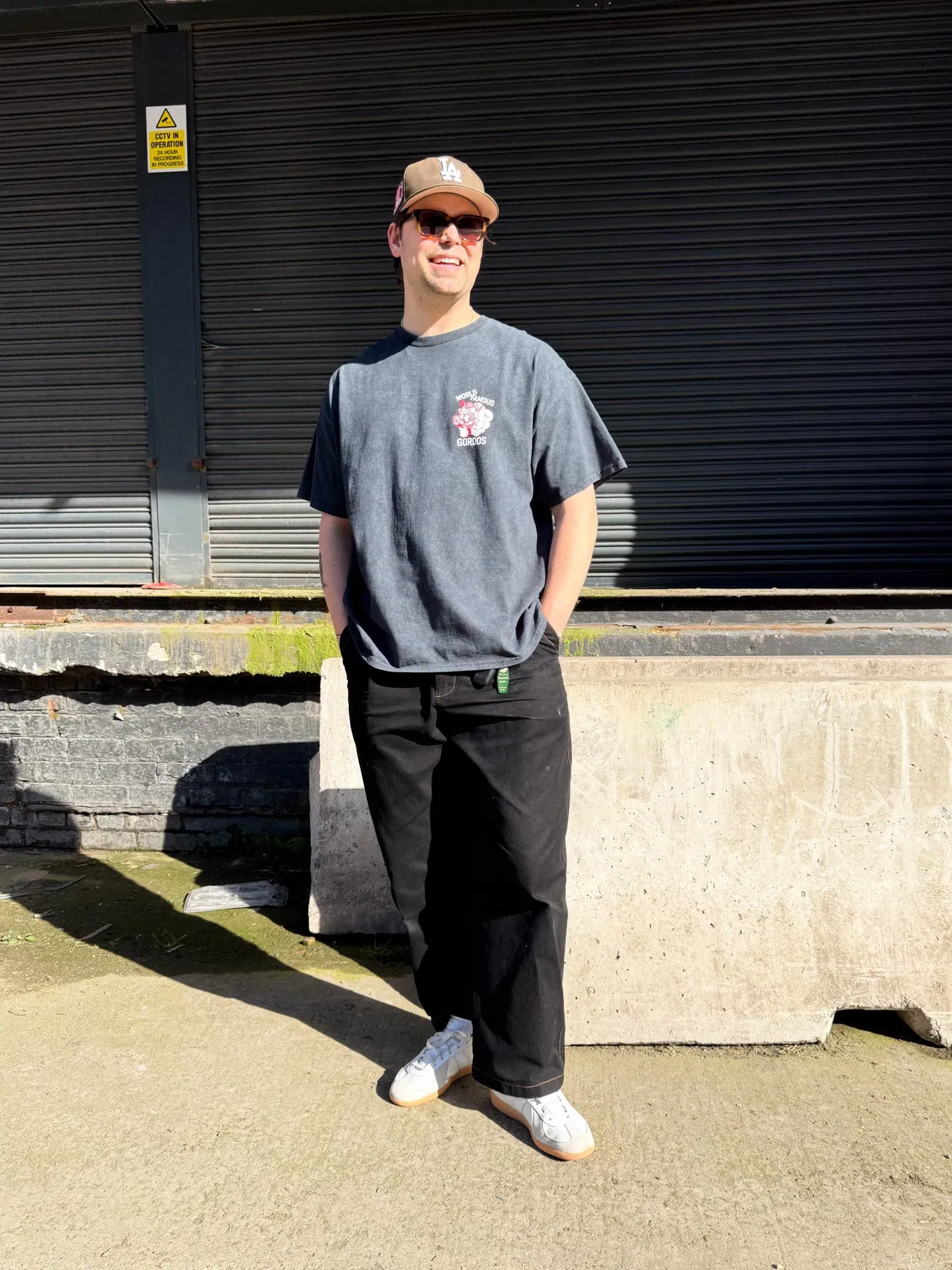 Gordos Pizzeria World Famous Gordos 'Heavy Lifters' Acid Wash Tee - Black