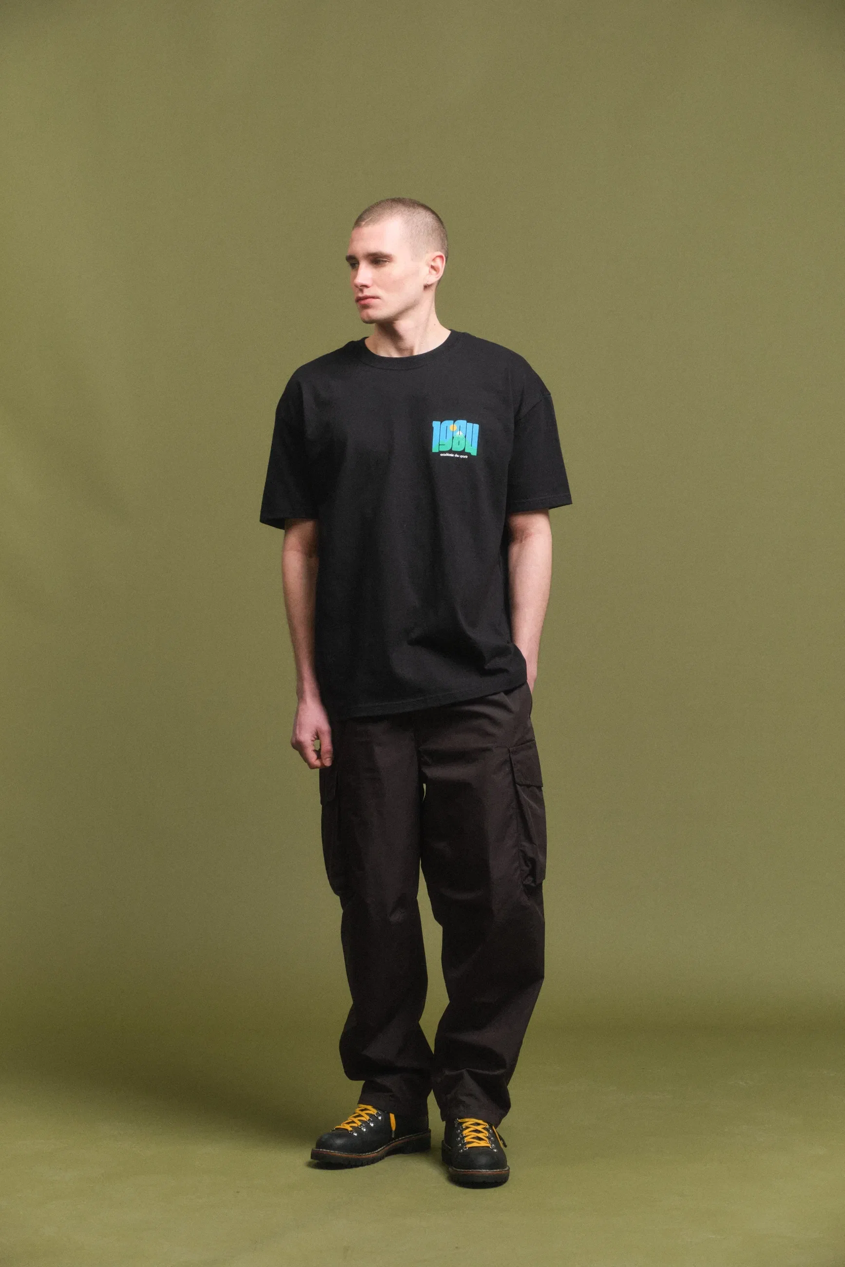 Vice 84 'Retro Mountain' Tee - Black