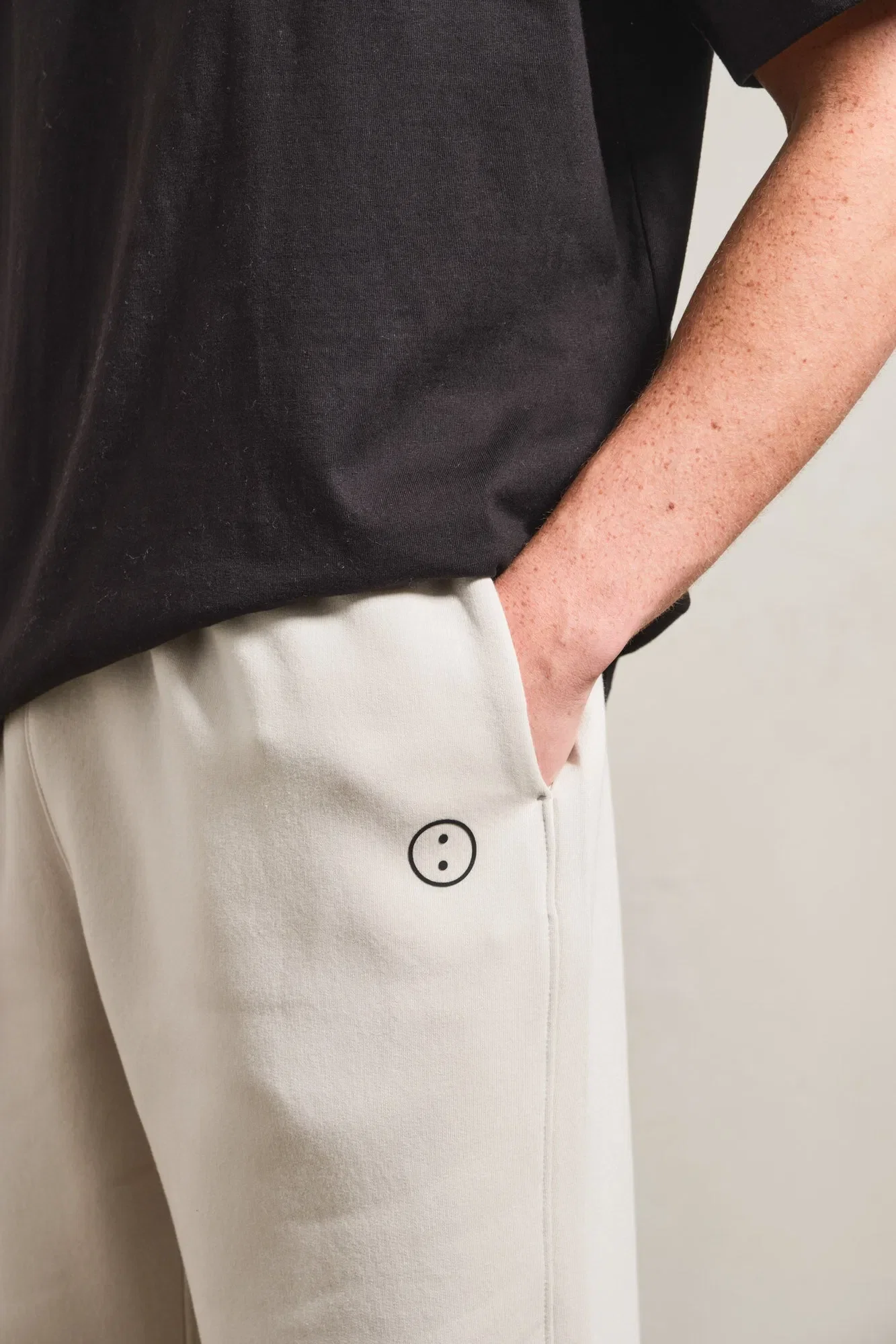 UN:IK Essentials Essentials Cuffless Joggers - Bone