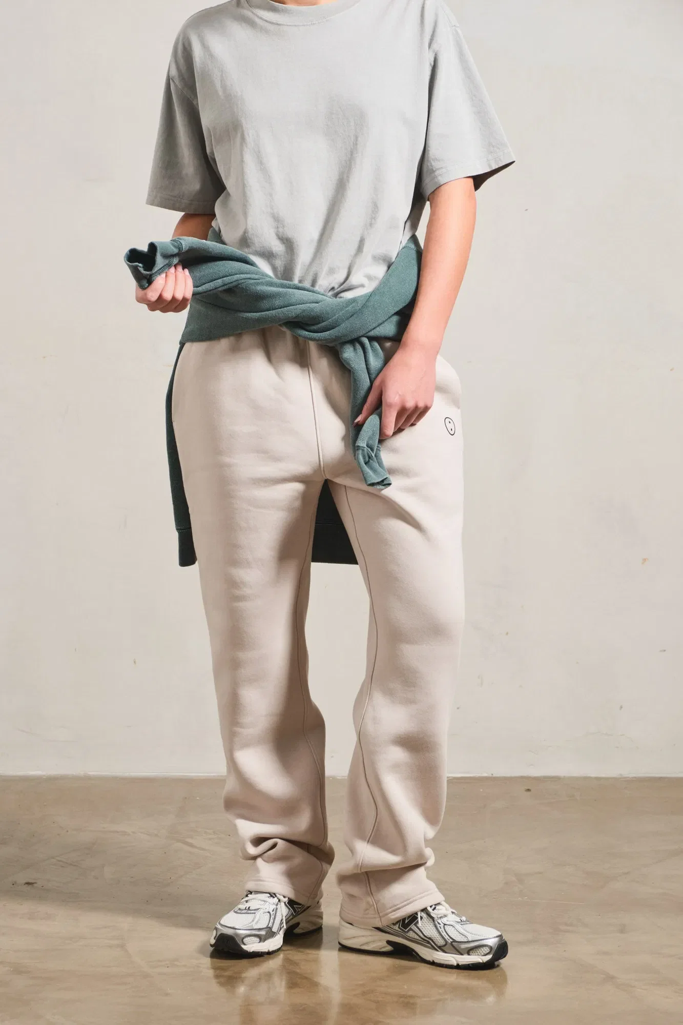 UN:IK Essentials Essentials Cuffless Joggers - Bone
