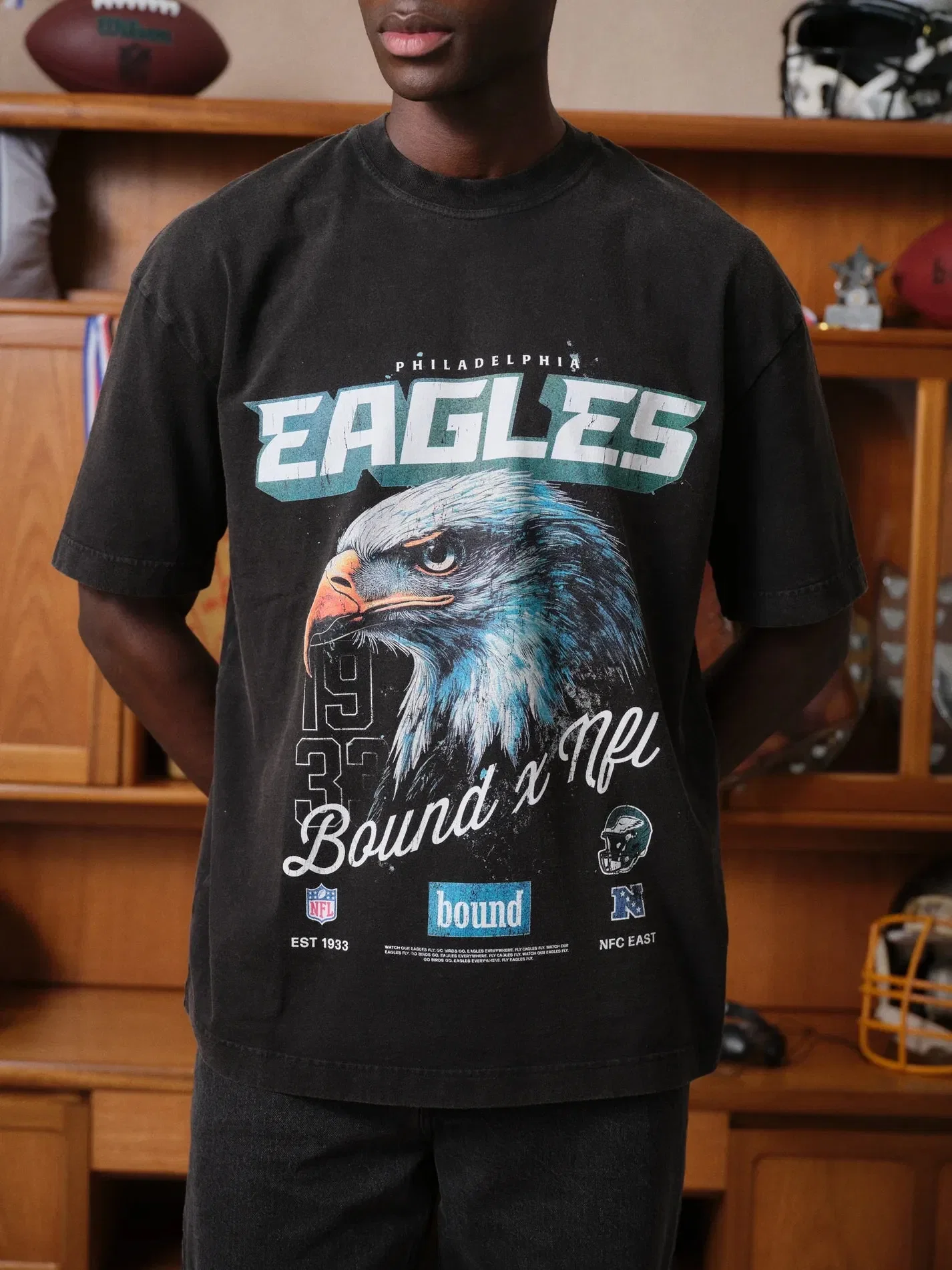 bound x NFL Eagles Retro Tee - Vintage Washed Black
