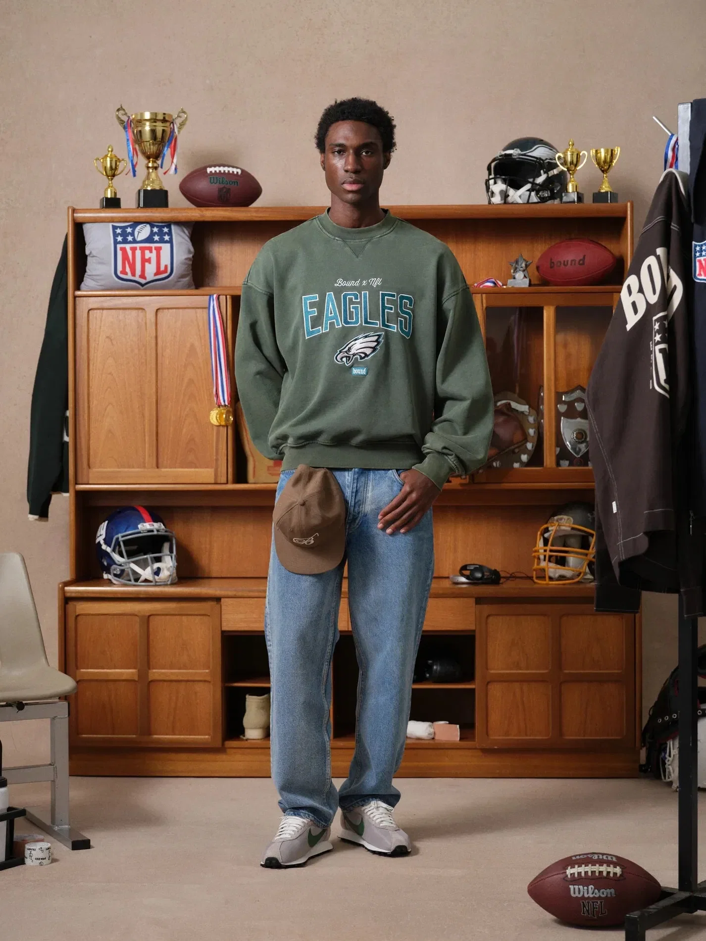 bound x NFL Eagles Vintage Washed Sweater - Green