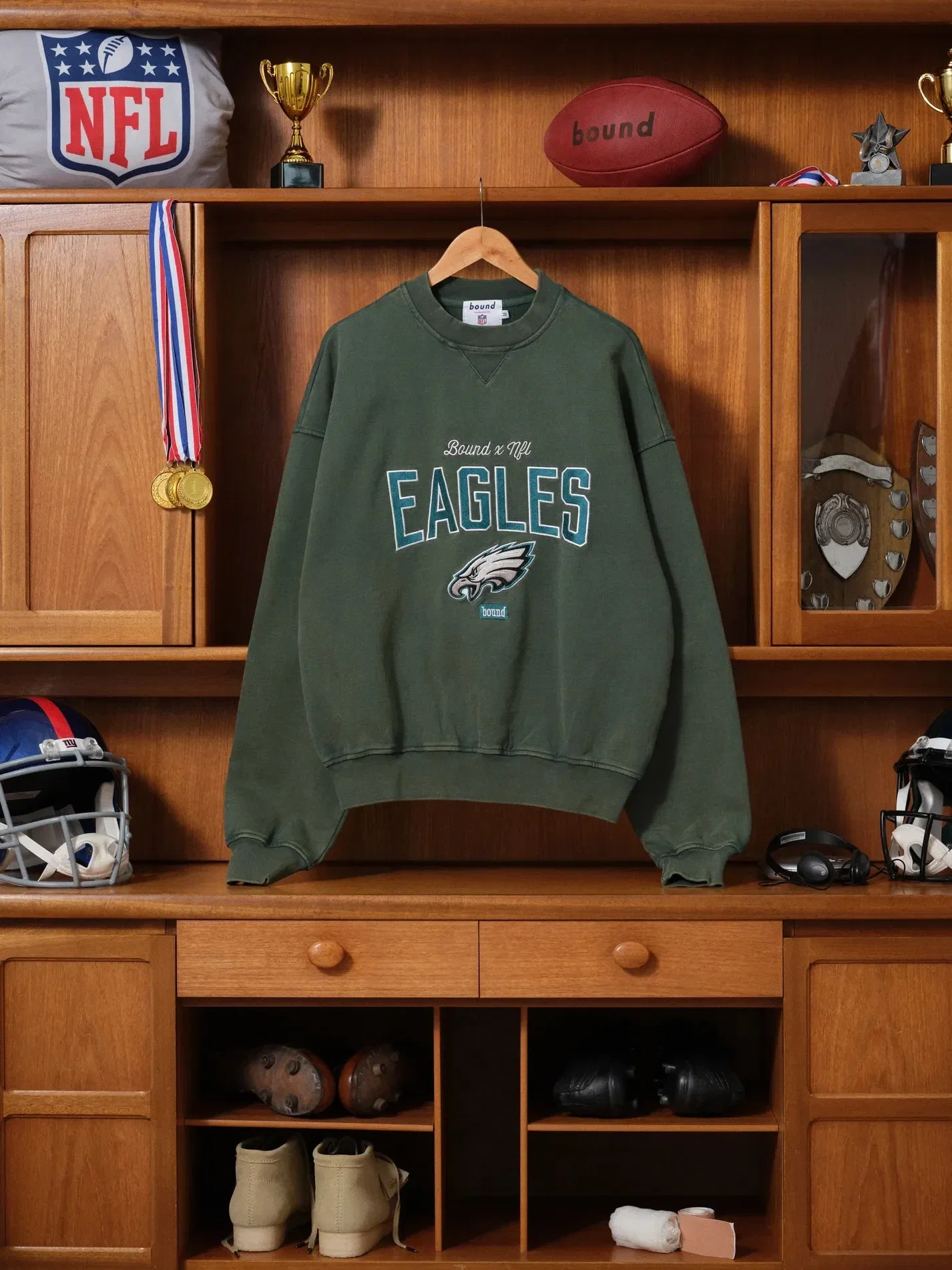 bound x NFL Eagles Vintage Washed Sweater - Green