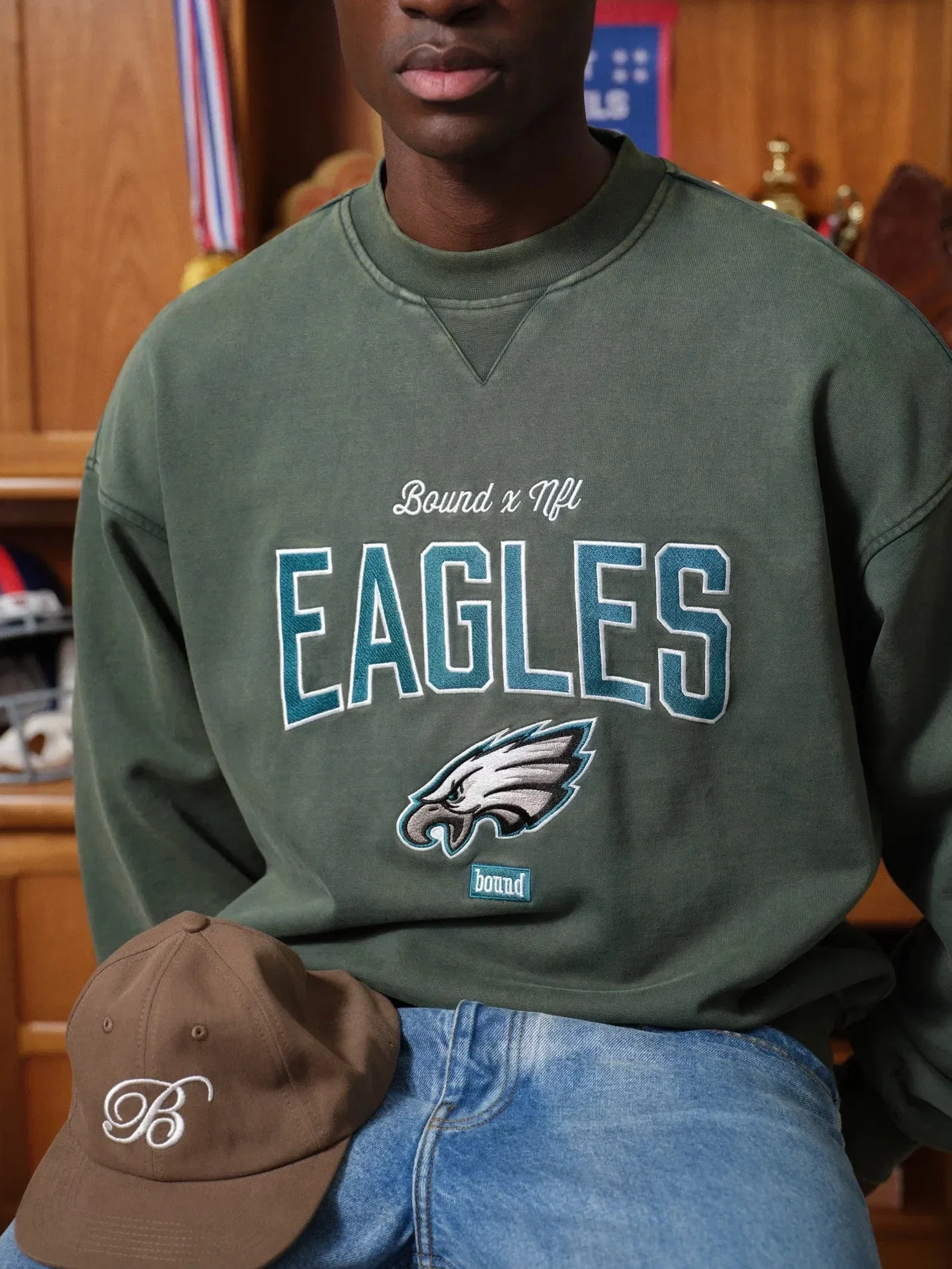 bound x NFL Eagles Vintage Washed Sweater - Green