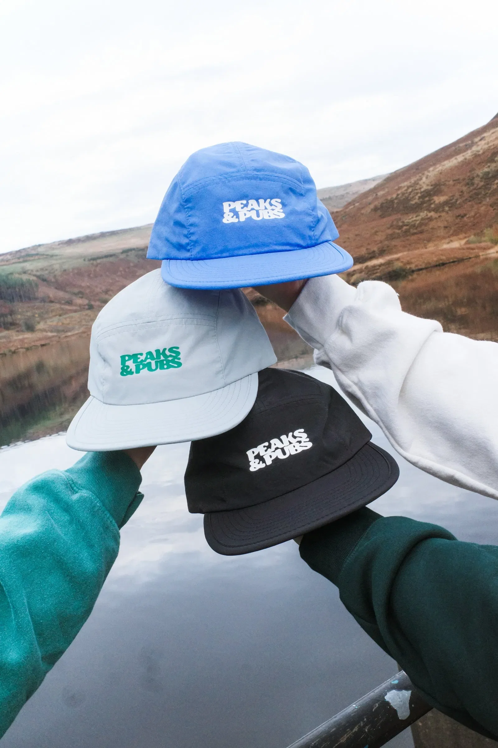 Peaks & Pubs 'Logo' Active 5 Panel Cap - Black