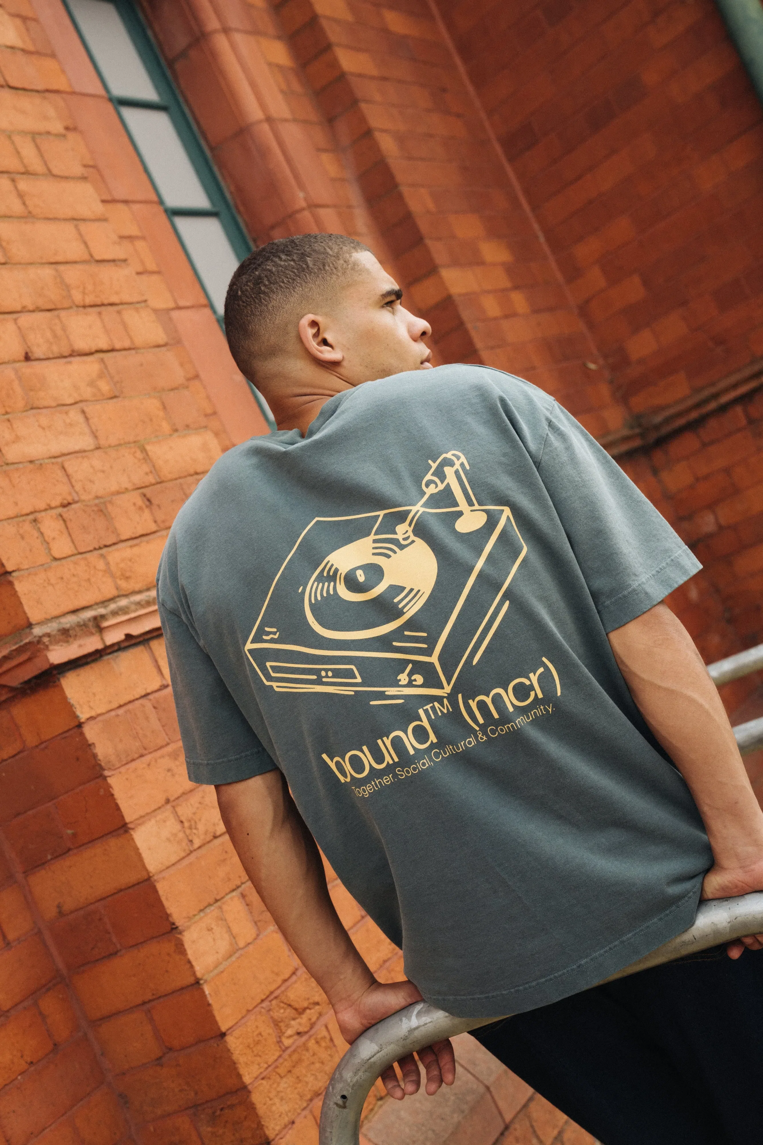 bound Record Tee - Washed Forest Green