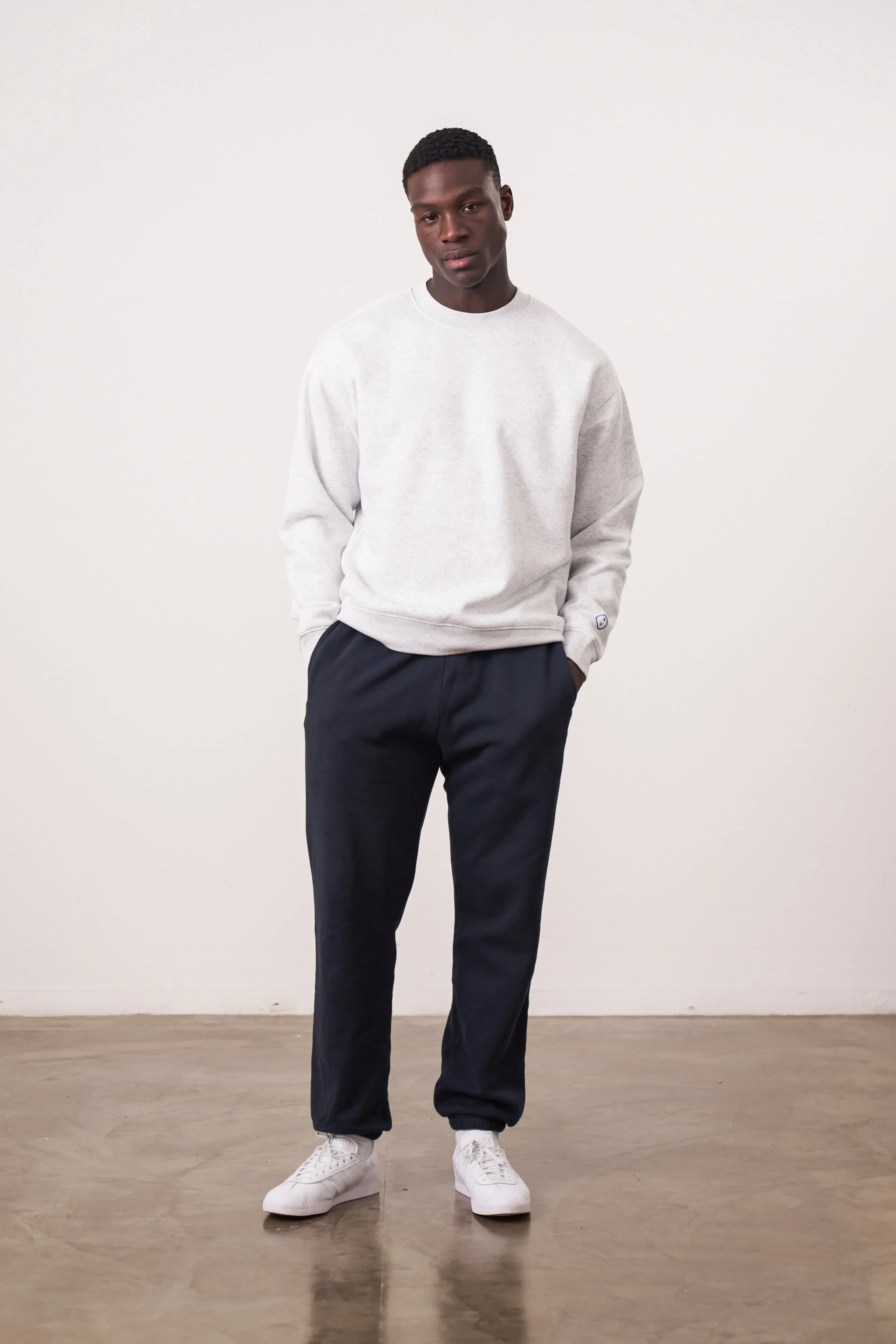 UN:IK Essentials Essentials Premium Sweater - Ash