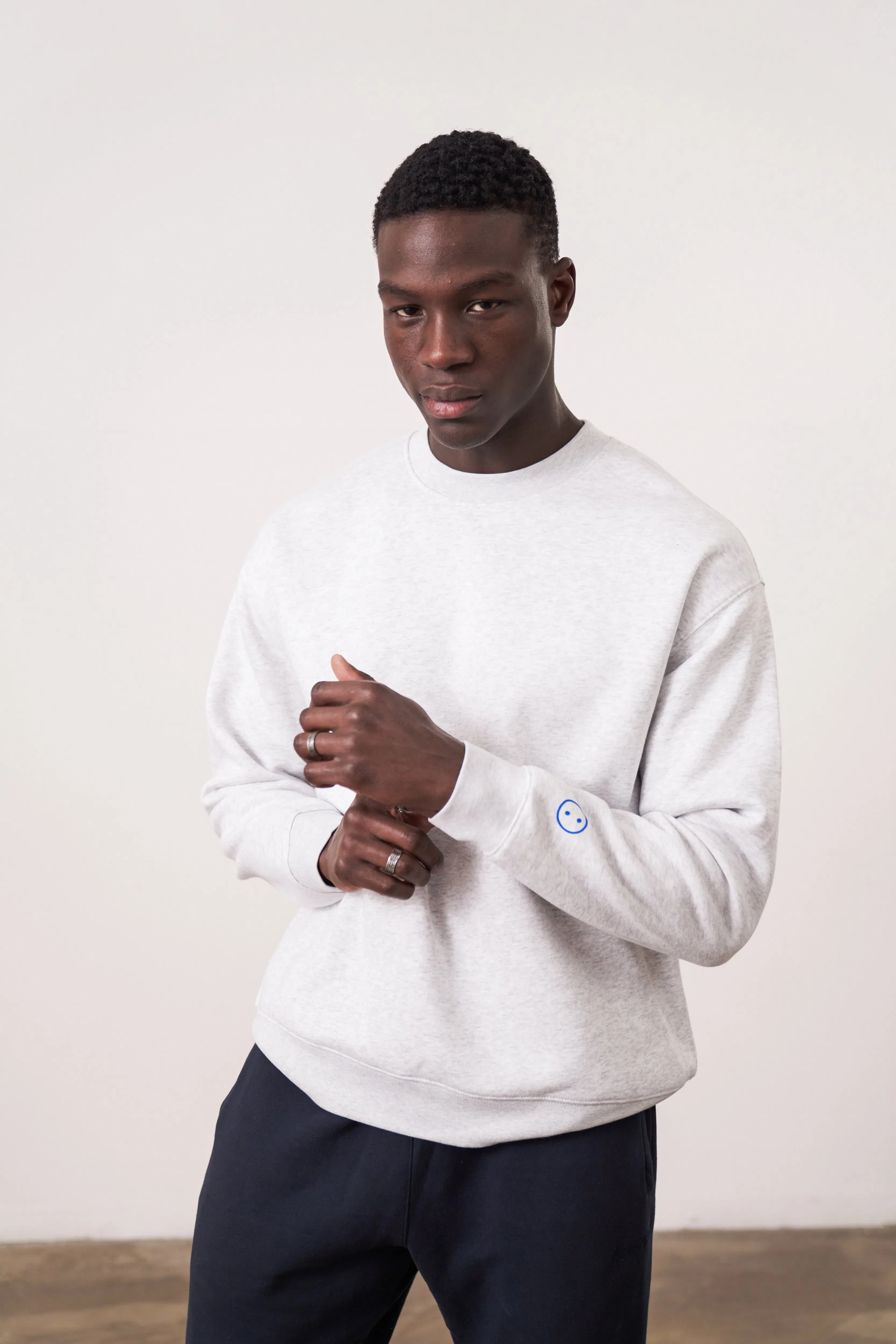 UN:IK Essentials Essentials Premium Sweater - Ash