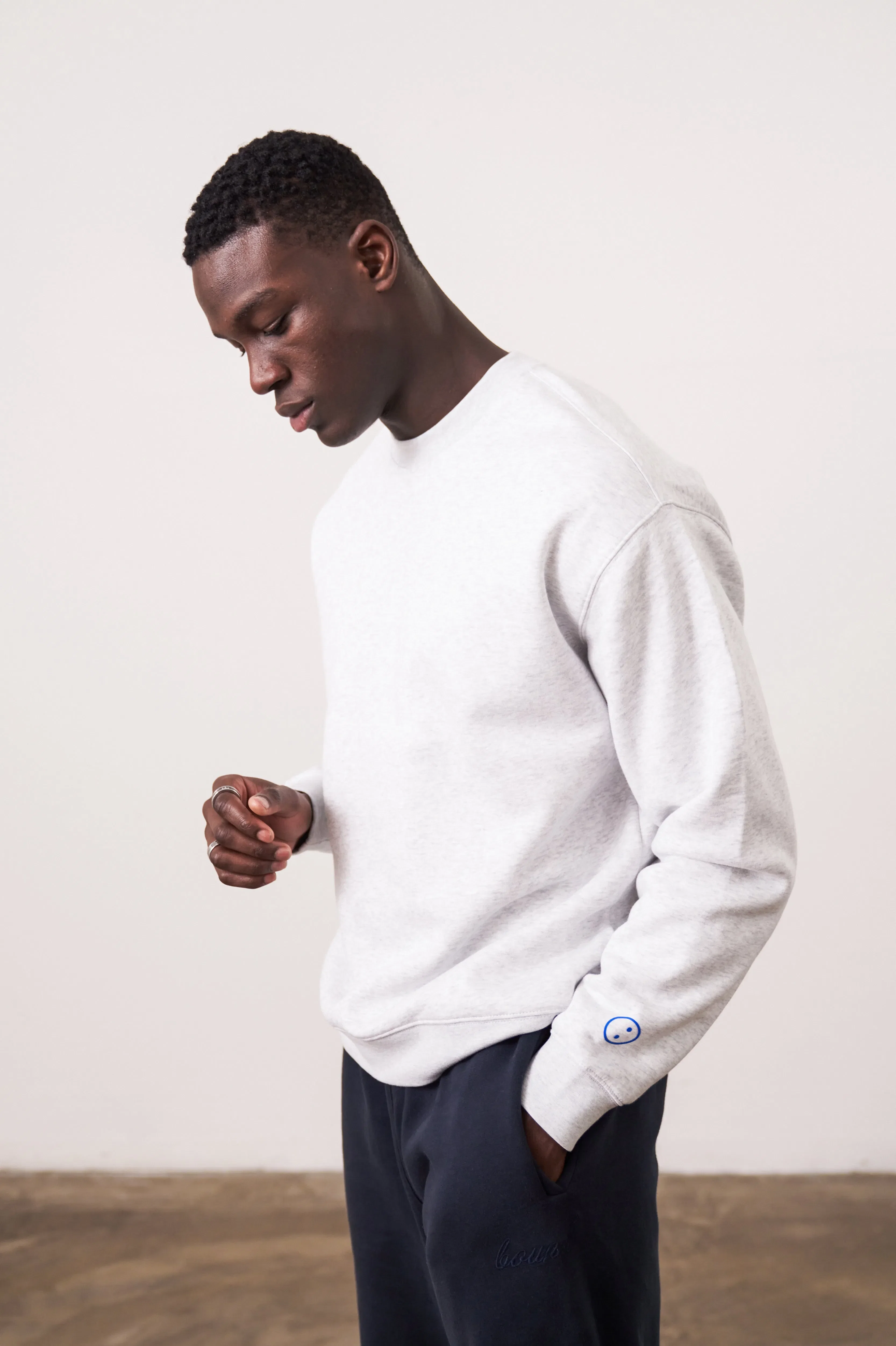 UN:IK Essentials Essentials Premium Sweater - Ash