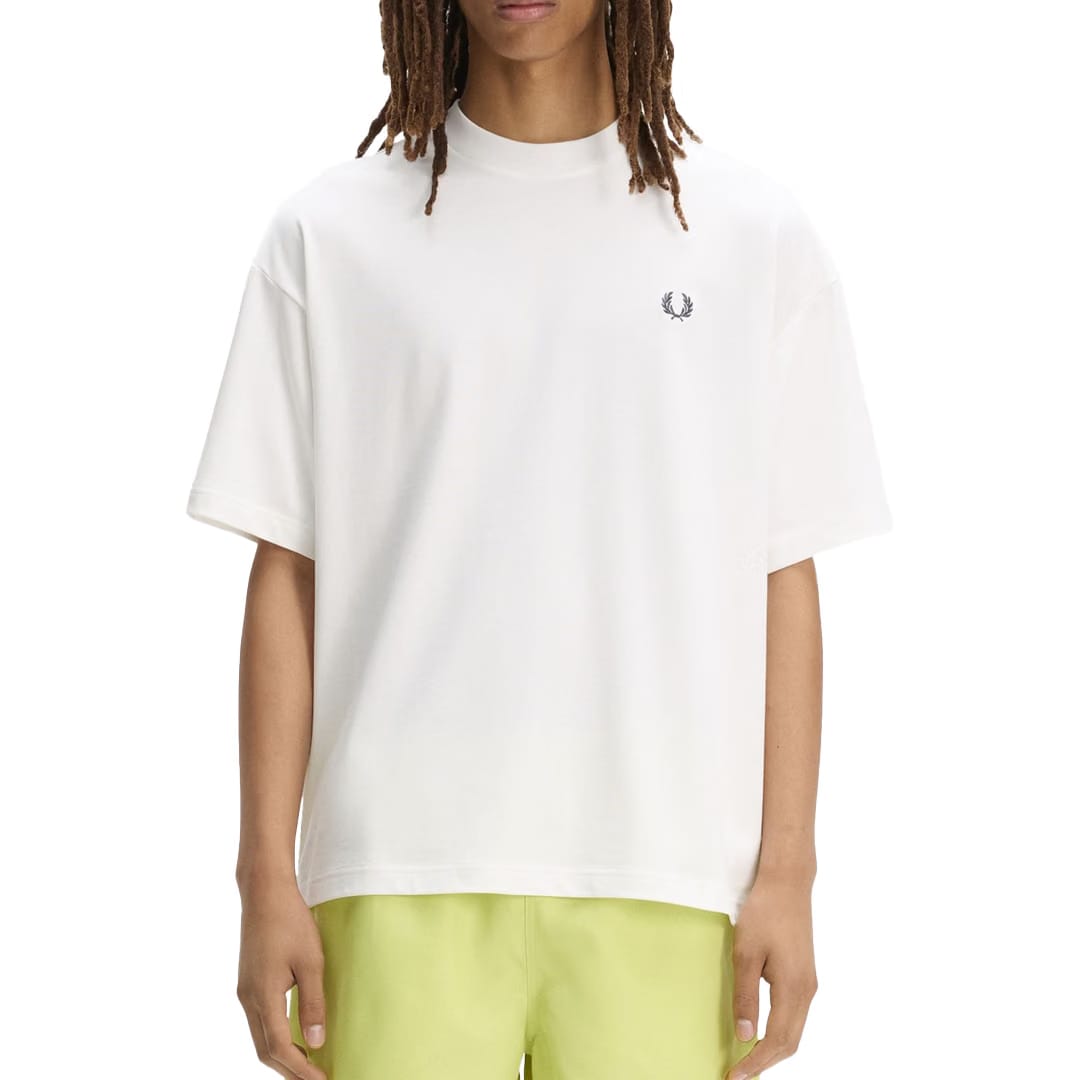 Fred Perry BACK PRINT LAUREL WREATH T-SHIRT SNOW WHITE