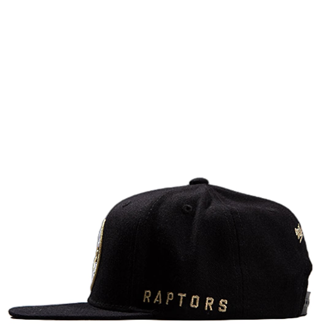 Mitchell & Ness NBA TORONTO RAPTORS METALLIC GOLD LOGO SNAPBACK