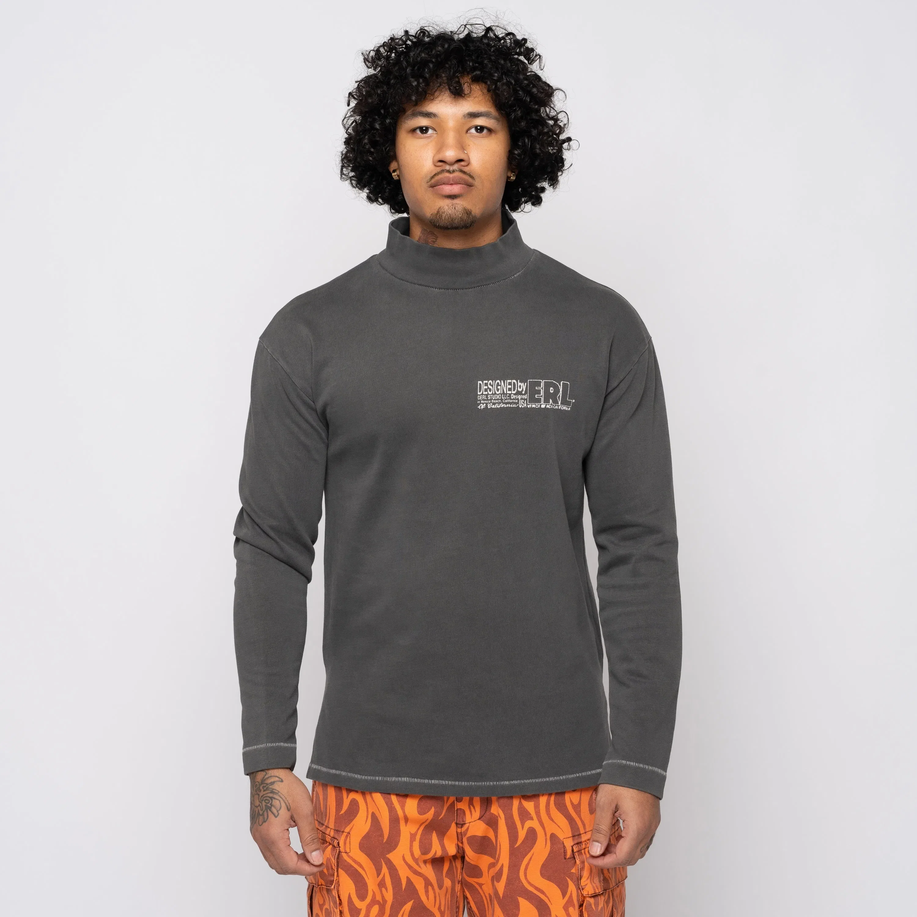 ERL Make Believe Mock Neck L/S Tee Black ERL08T010