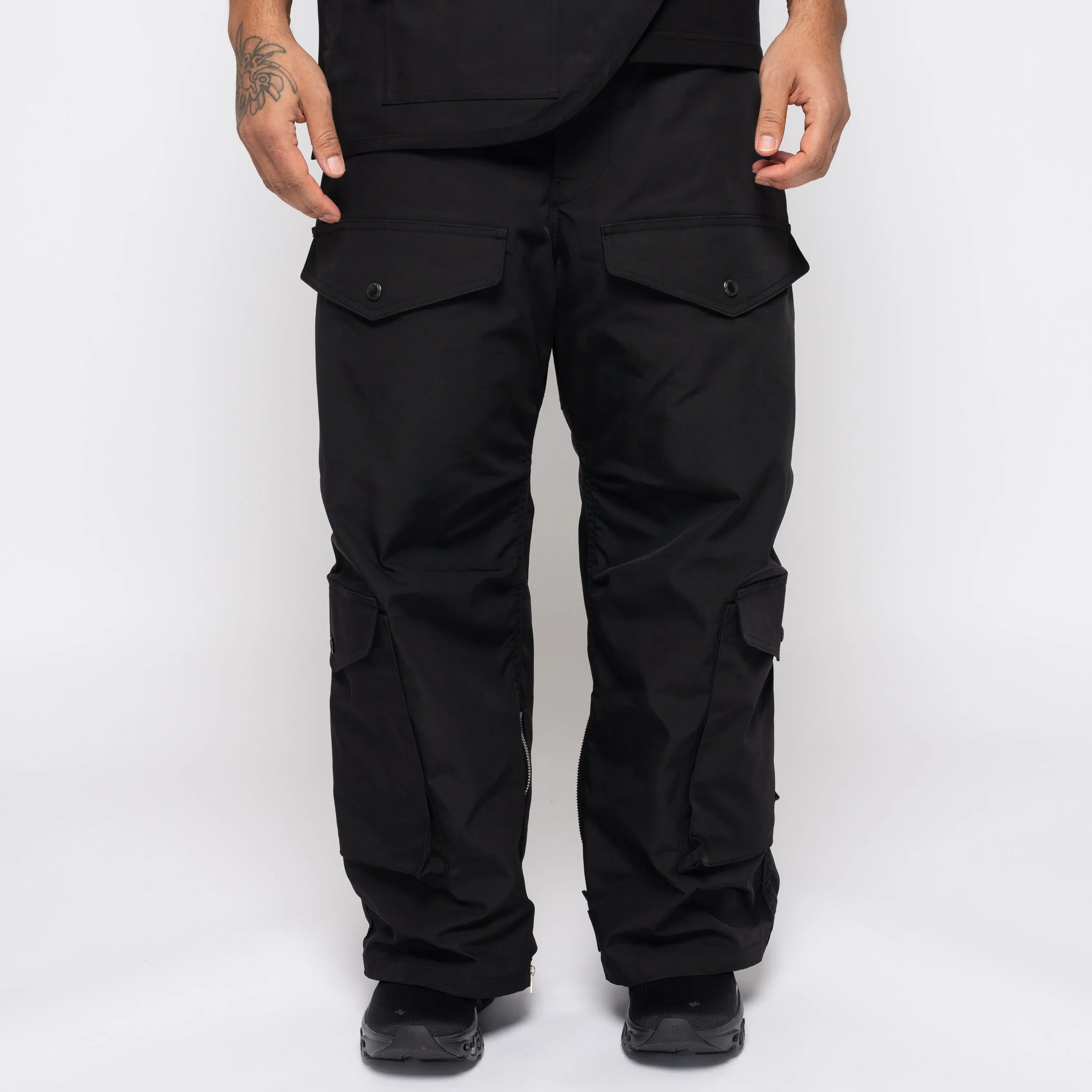 Junya Watanabe JW MAN Wide-Fit Cargo Pants Black WM-P007-051