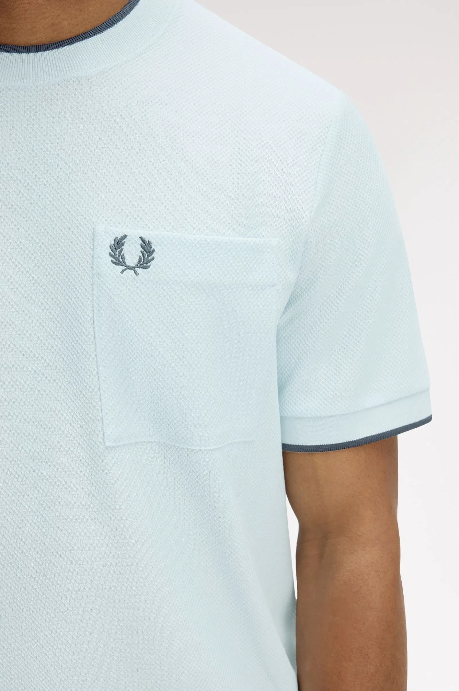 Fred Perry M2395 Pique Pocket T-Shirt - Light Ice