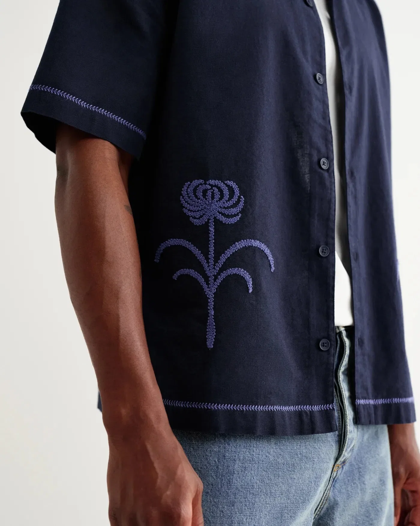 Wax London Keats Embroidered Shirt - Navy / Blue