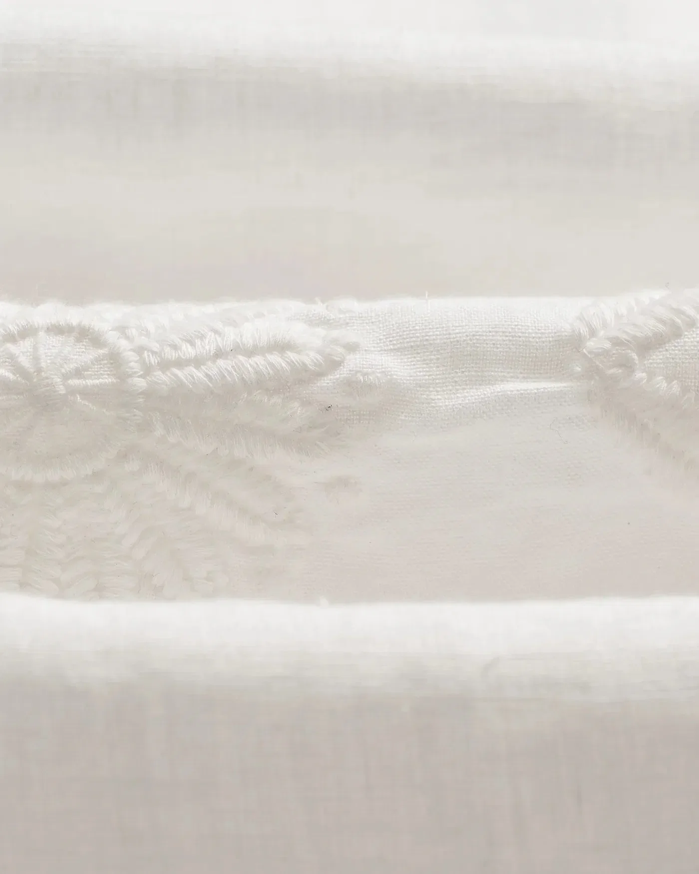 Wax London Didcot Shirt Embroidered Flower - White