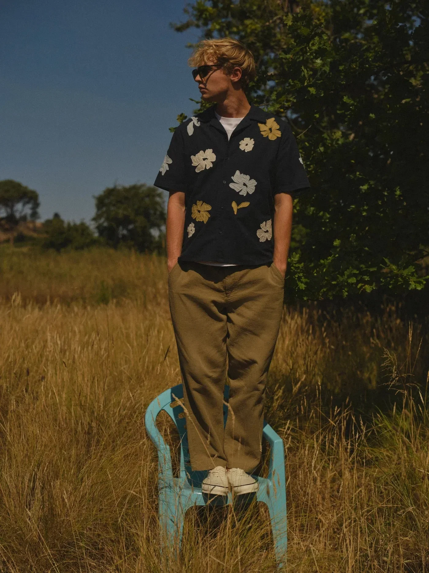 Wax London Didcot Shirt Flower Applique - Navy / Multi