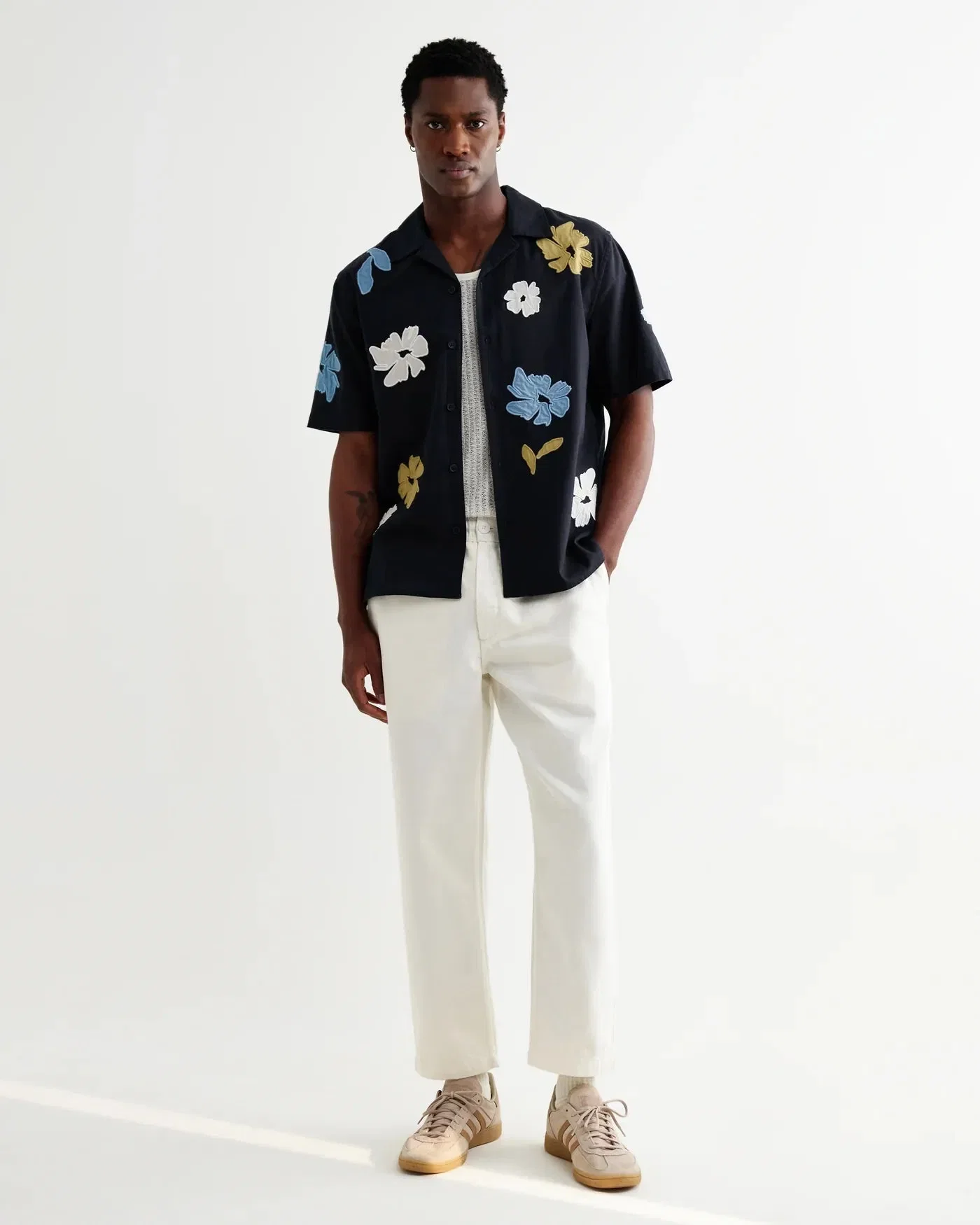 Wax London Didcot Shirt Flower Applique - Navy / Multi