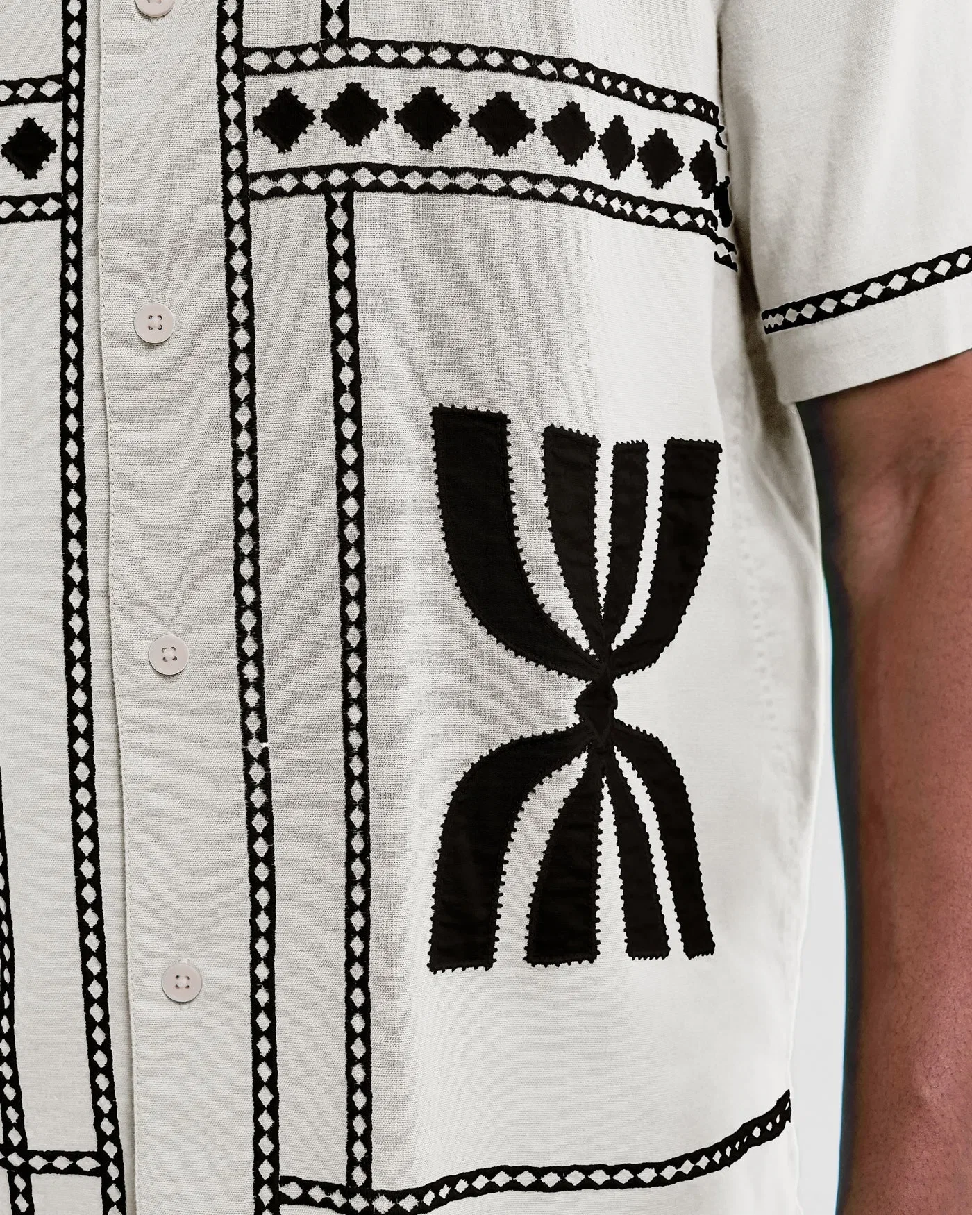 Wax London Didcot Shirt Border Applique - Ecru / Washed Black
