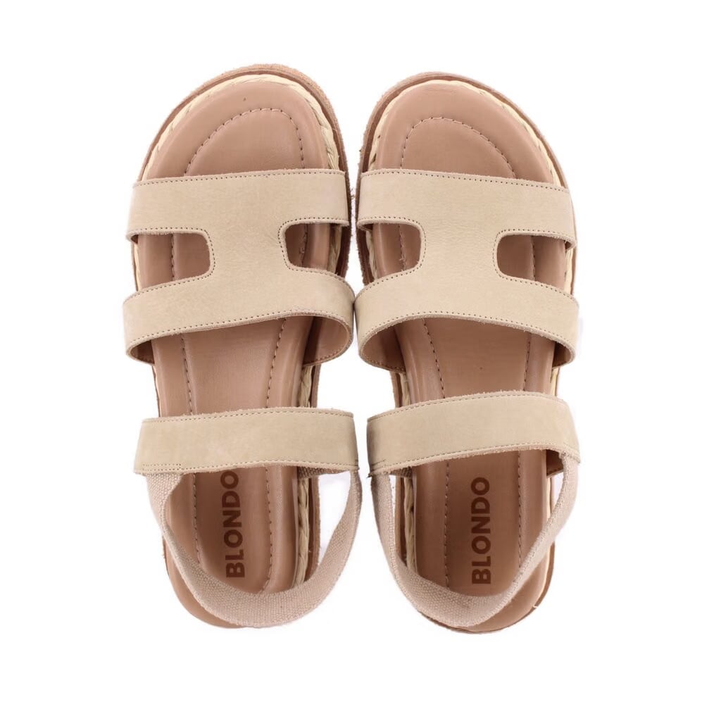 BLONDO PLATFORM SANDALS BEIGE 8.5 US