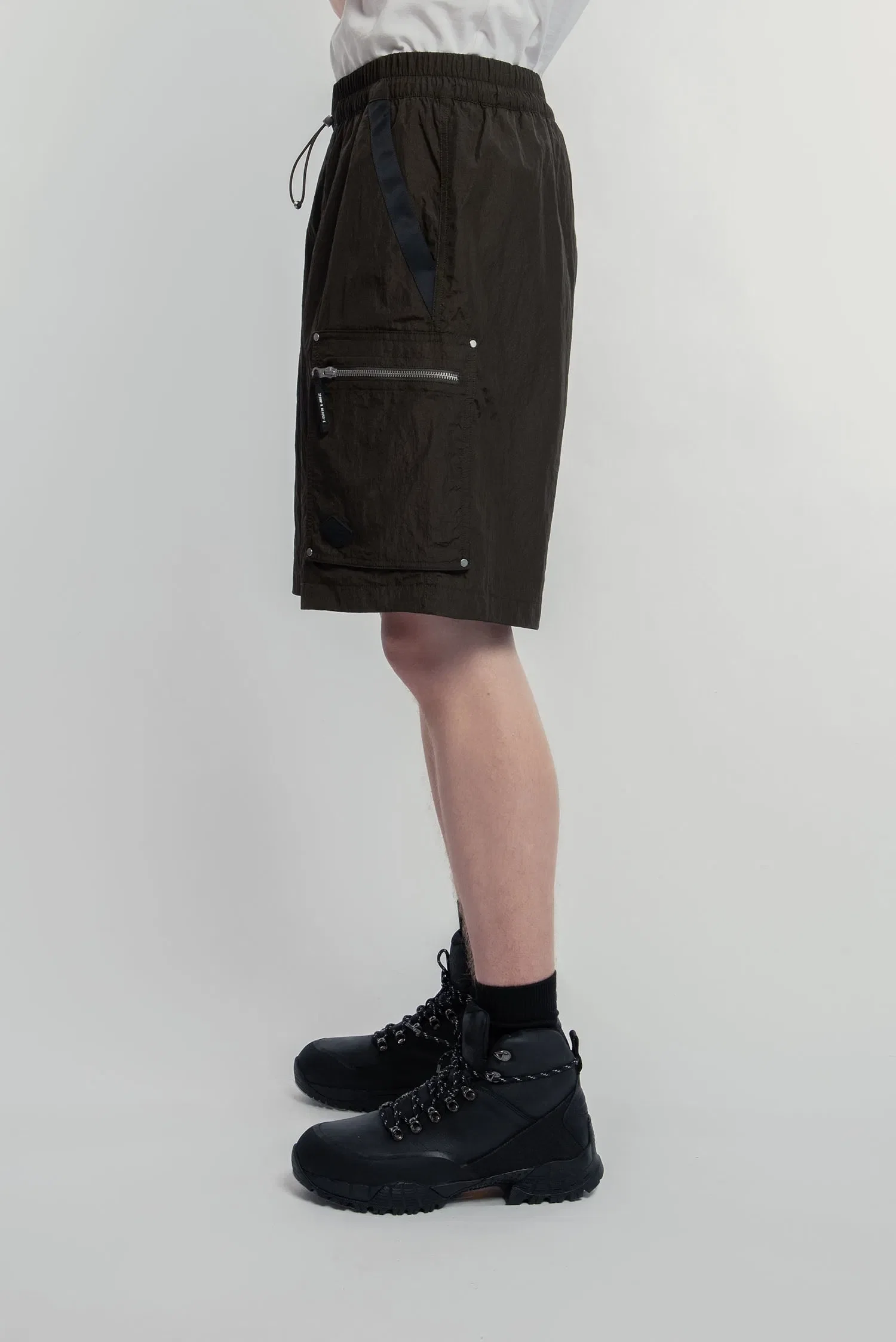 Spoonyard UNISEX ZIPPERED POCKET CARGO SHORTS