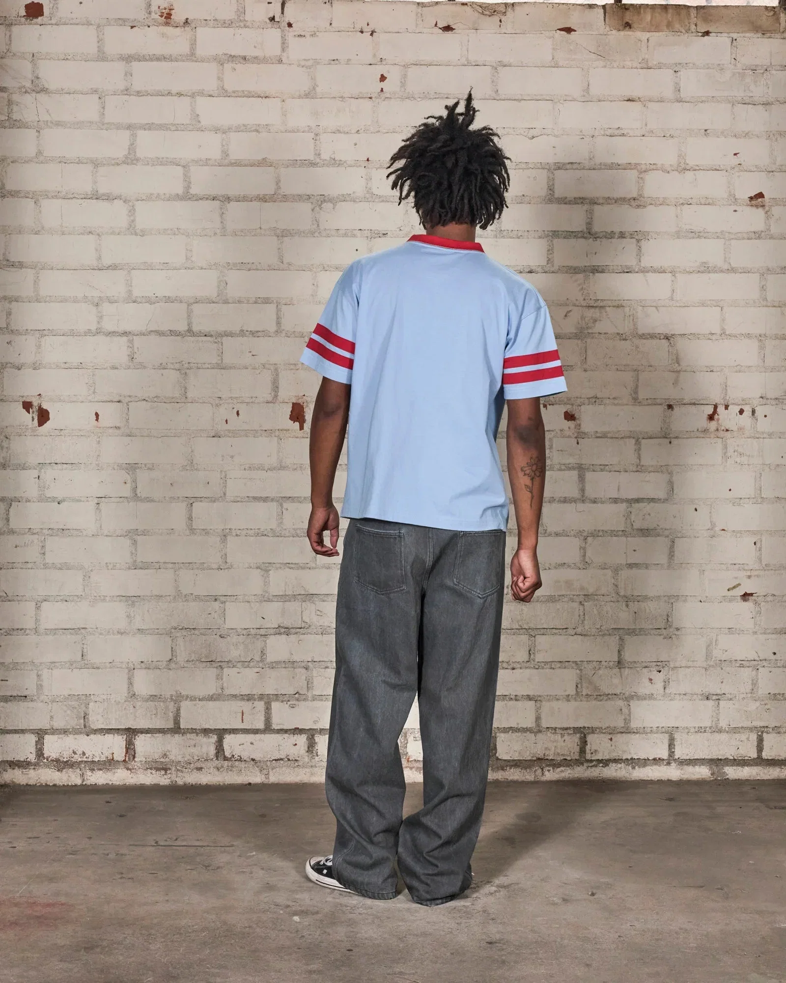 Pleasures Hole V-Neck Jersey Blue