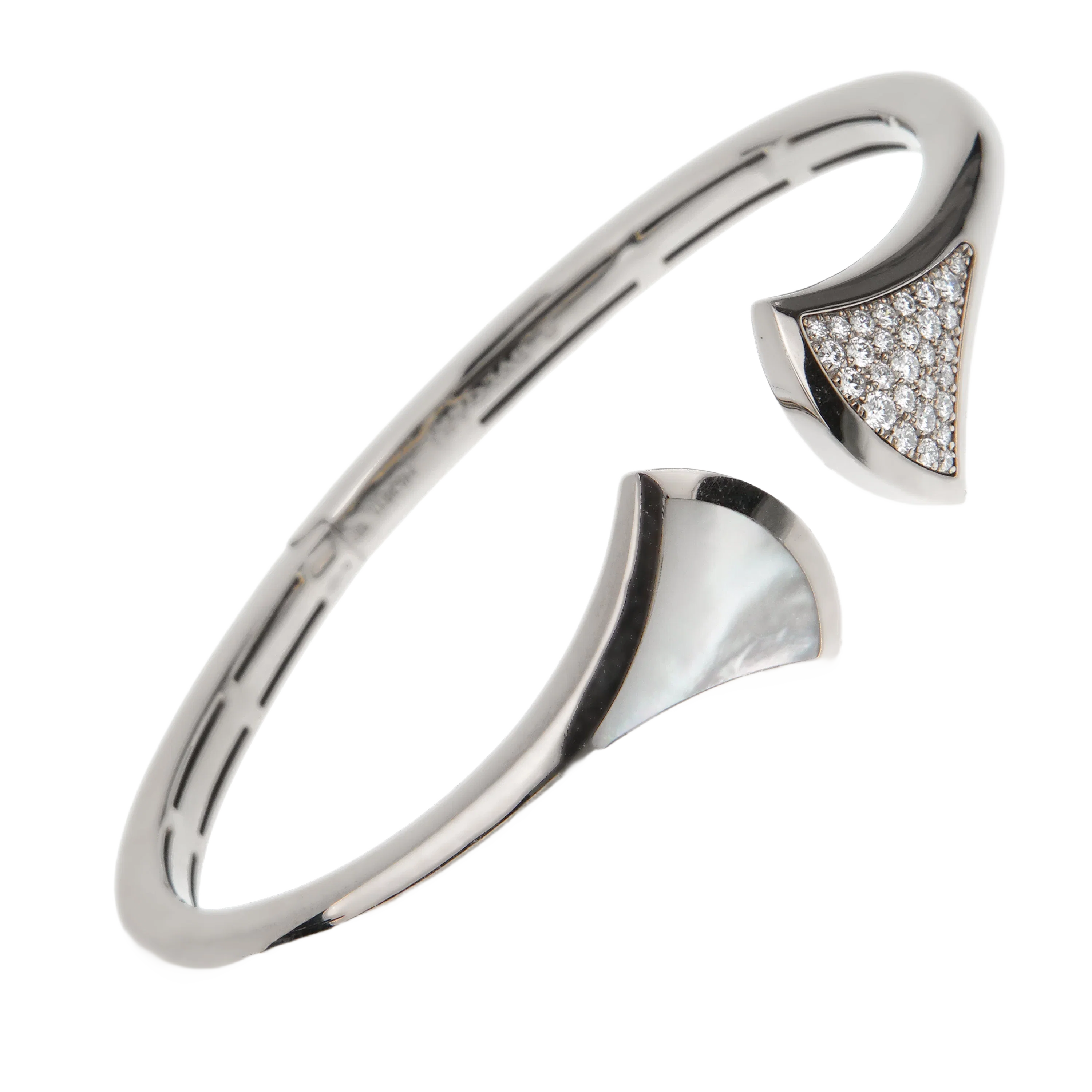 Bvlgari Divas Dream Diamond Mother of Pearl 18k White Gold Cuff Bangle