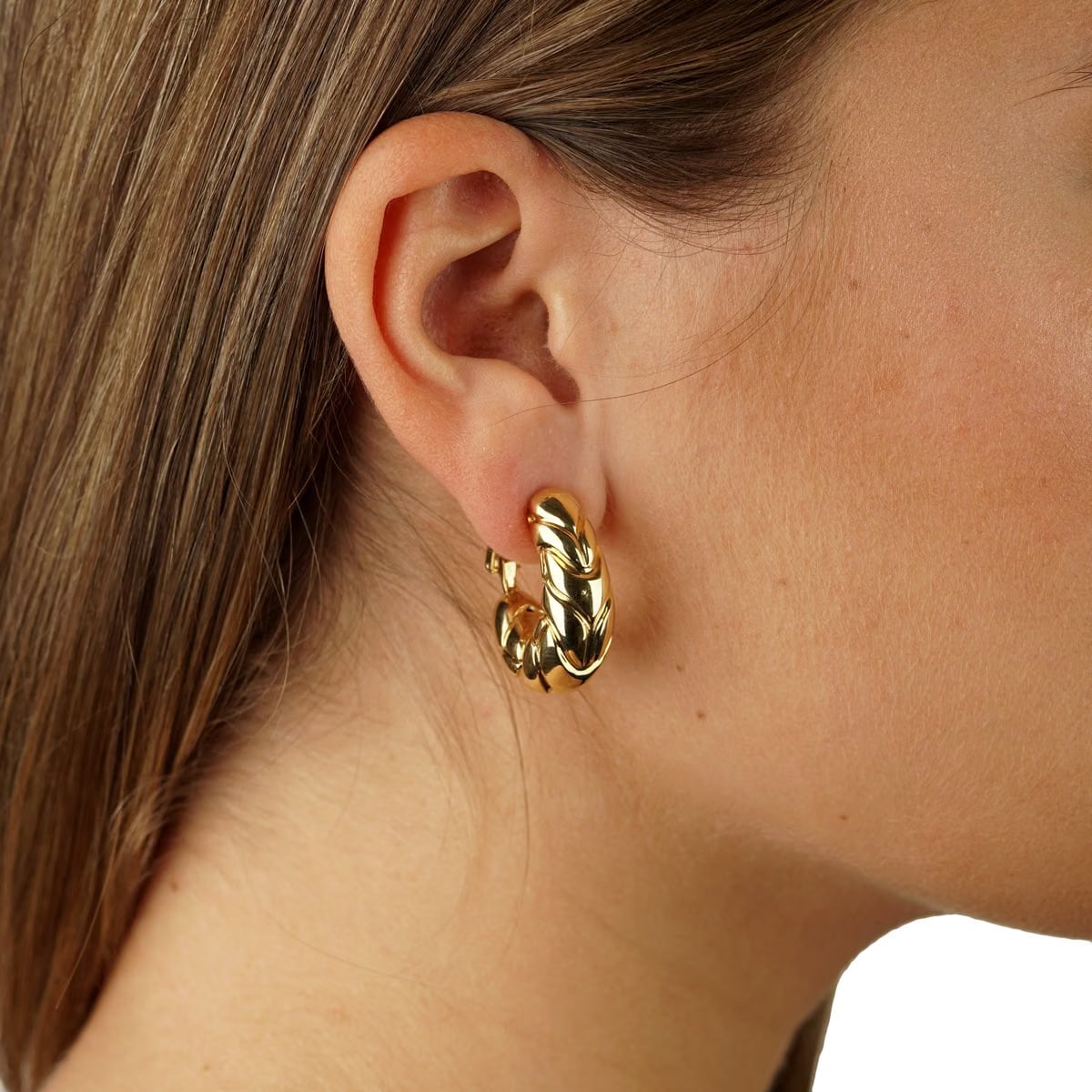 Bvlgari Bulgari Vintage Spiga 18k Yellow Gold Hoop Earrings