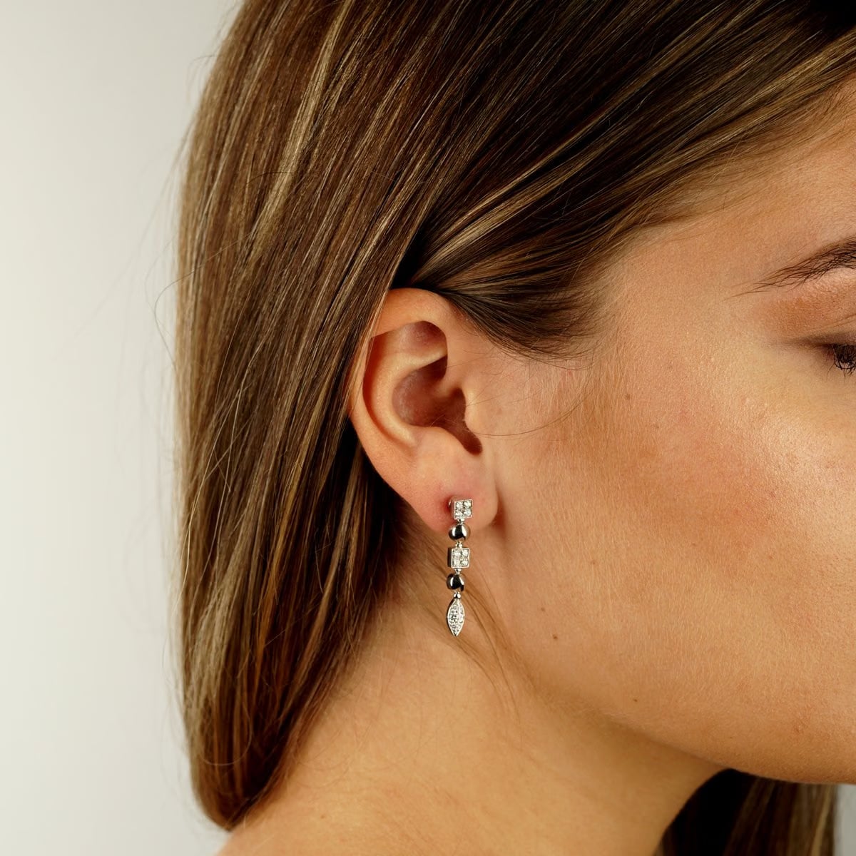 Bvlgari Bulgari Lucea 18k White Gold Diamond Drop Earrings