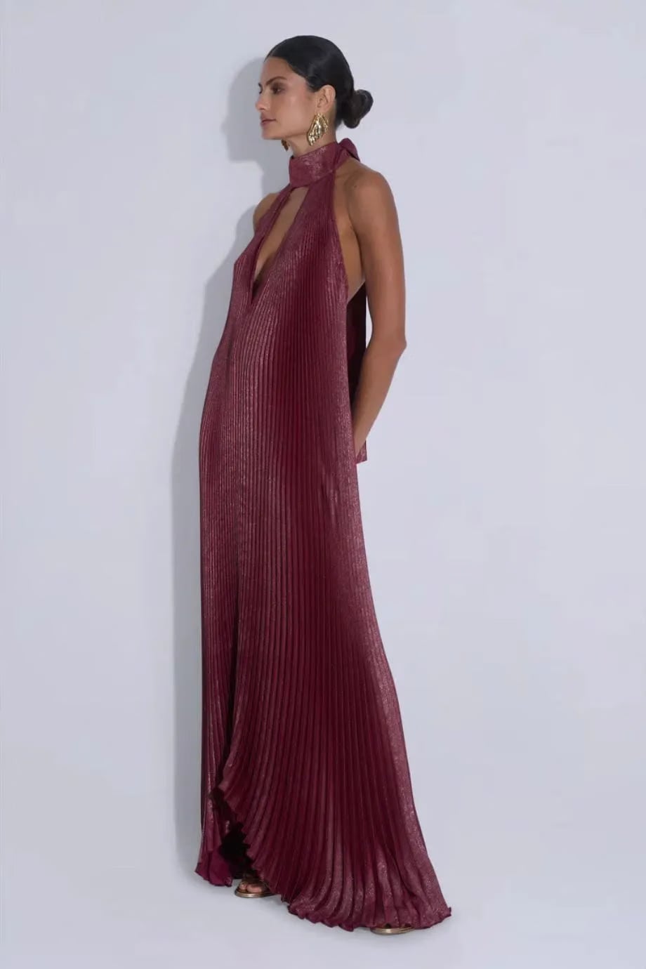 L'IDÉE Opera Wine Shimmer Halter Neck Sleeveless Pleated Evening Dress in Red