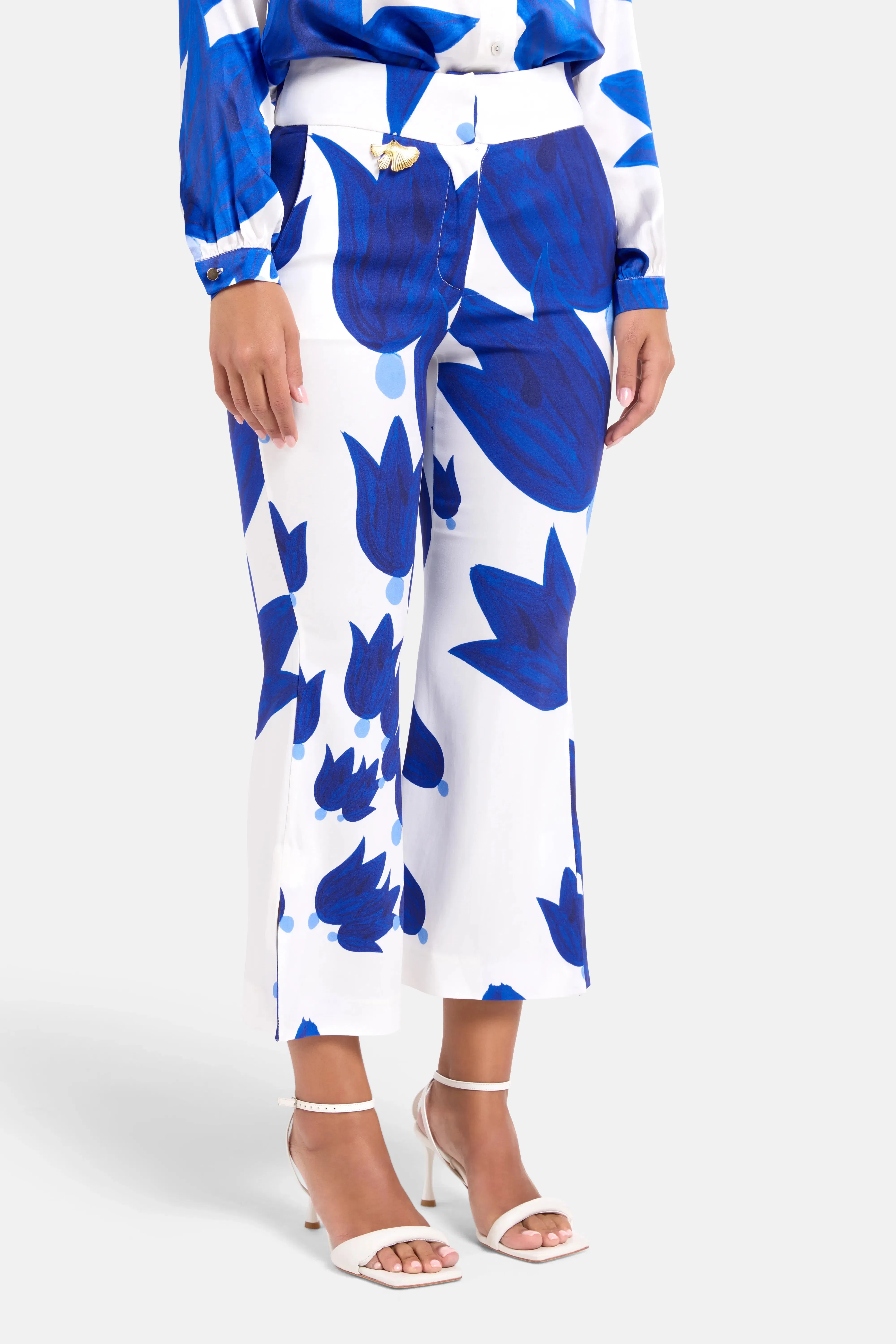 Themis Z Theano Sabra Silk Wide Legged Trousers in Blue and White