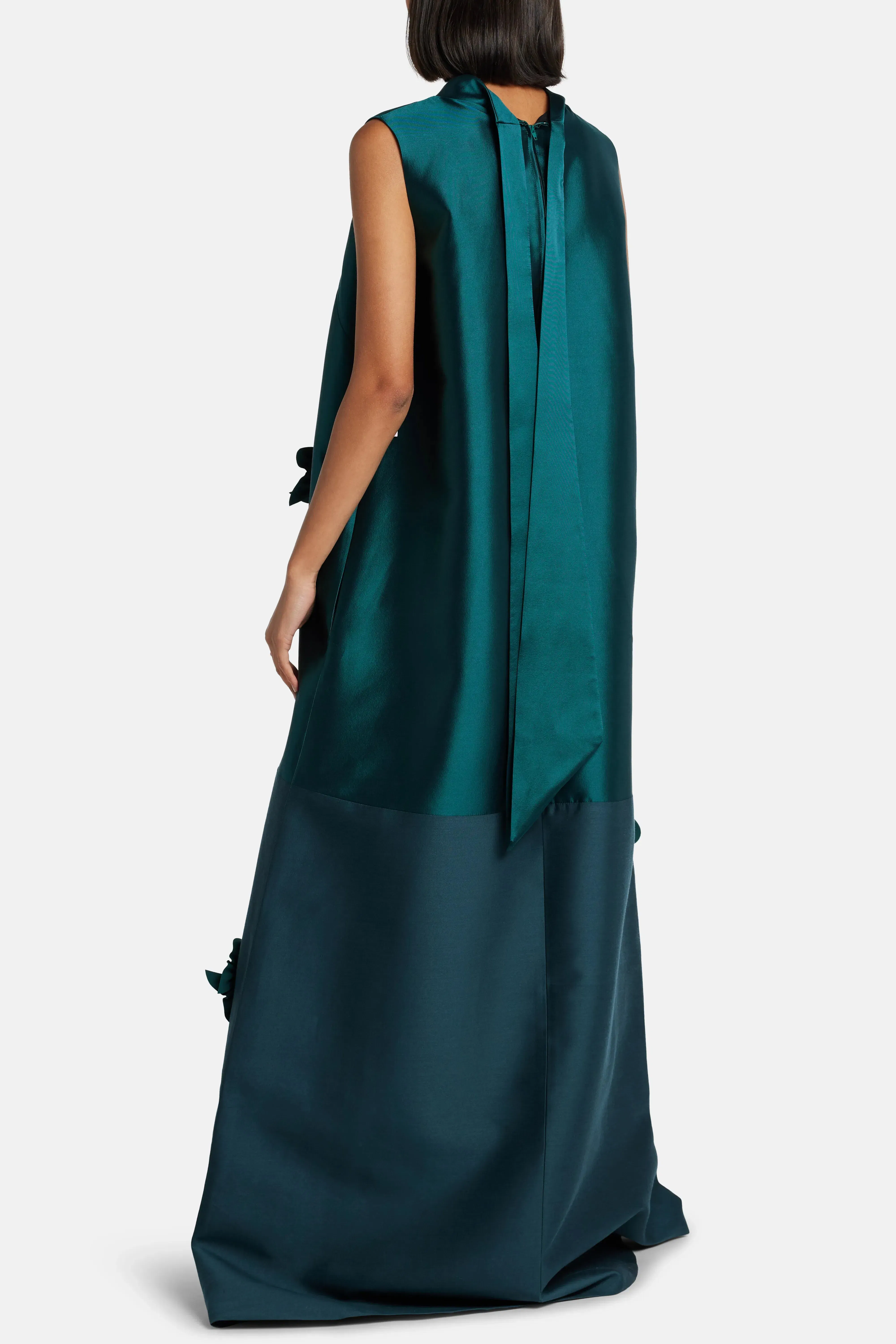 Greta Constantine A-Line Floral Applique Sleeveless Silk Evening Gown in Green