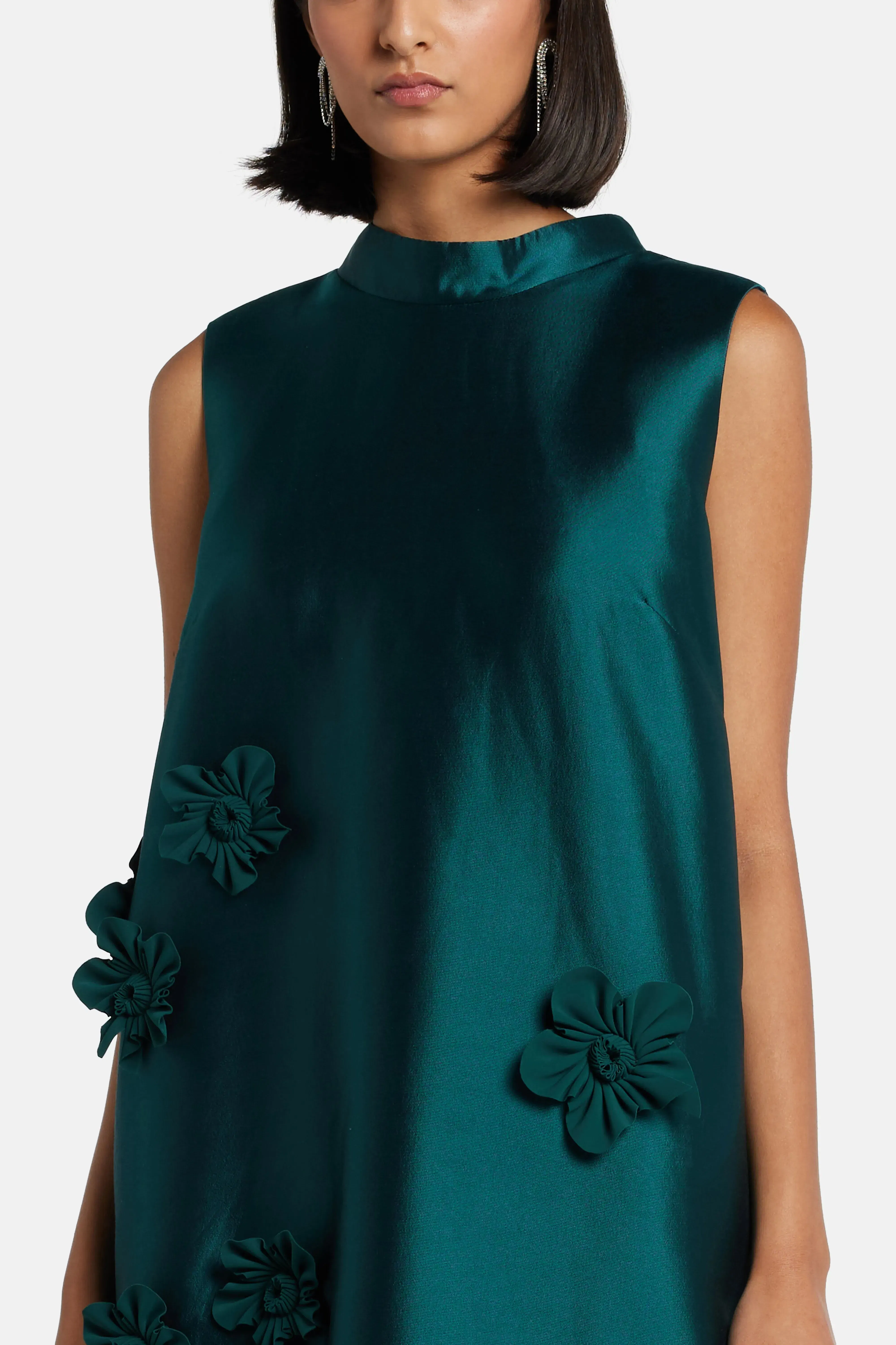 Greta Constantine A-Line Floral Applique Sleeveless Silk Evening Gown in Green