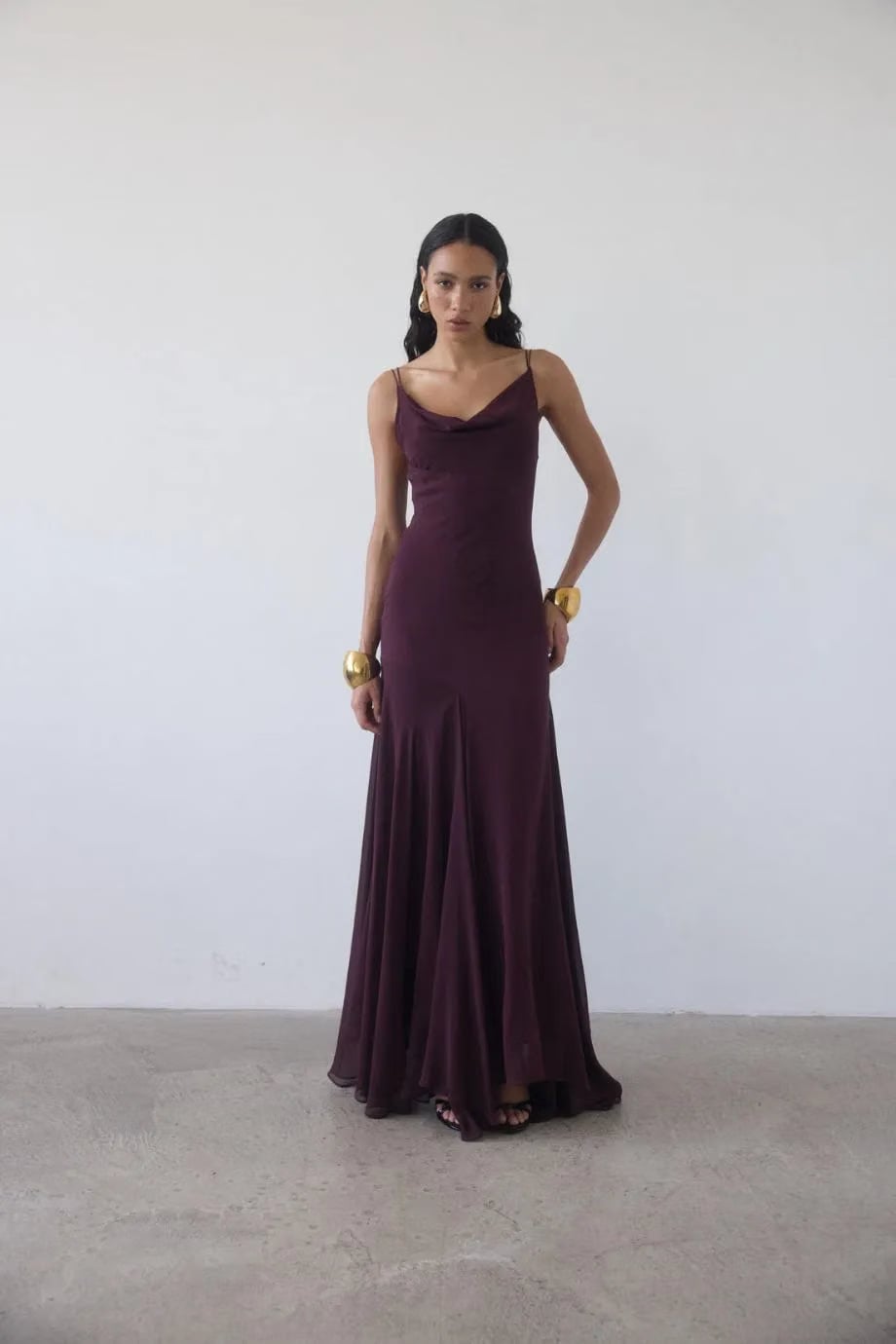 De La Vali Attica Sleevleess Maxi Dress in Burgundy