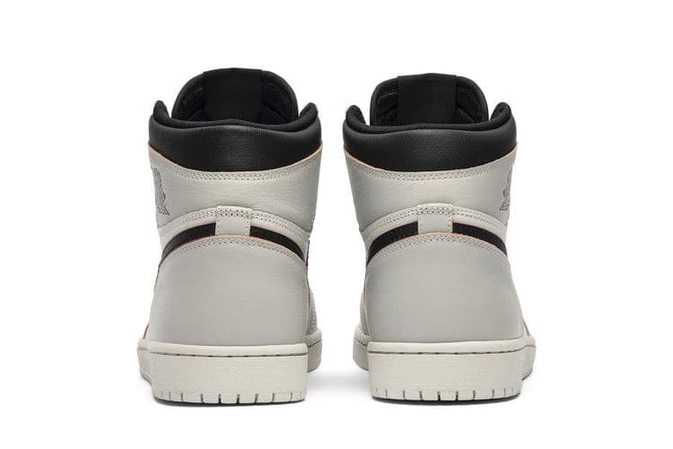 Air Jordan 1 Retro High OG Defiant SB NYC to Paris