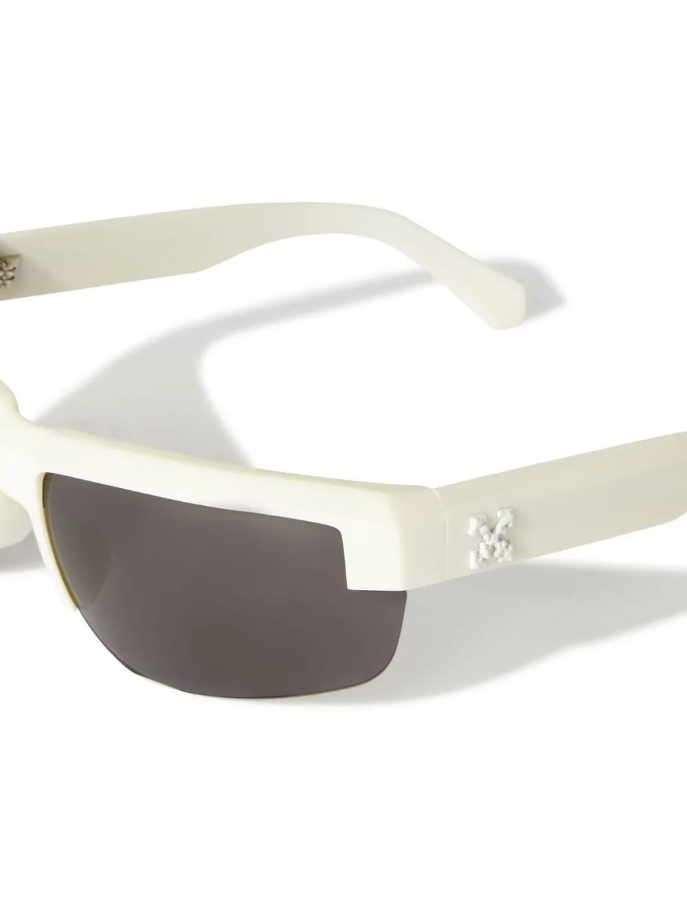 Toledo arrows-motif sunglasses