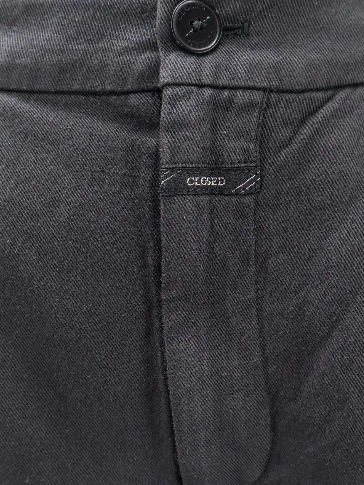 Closed Fevyl cotton and linen blend shorts