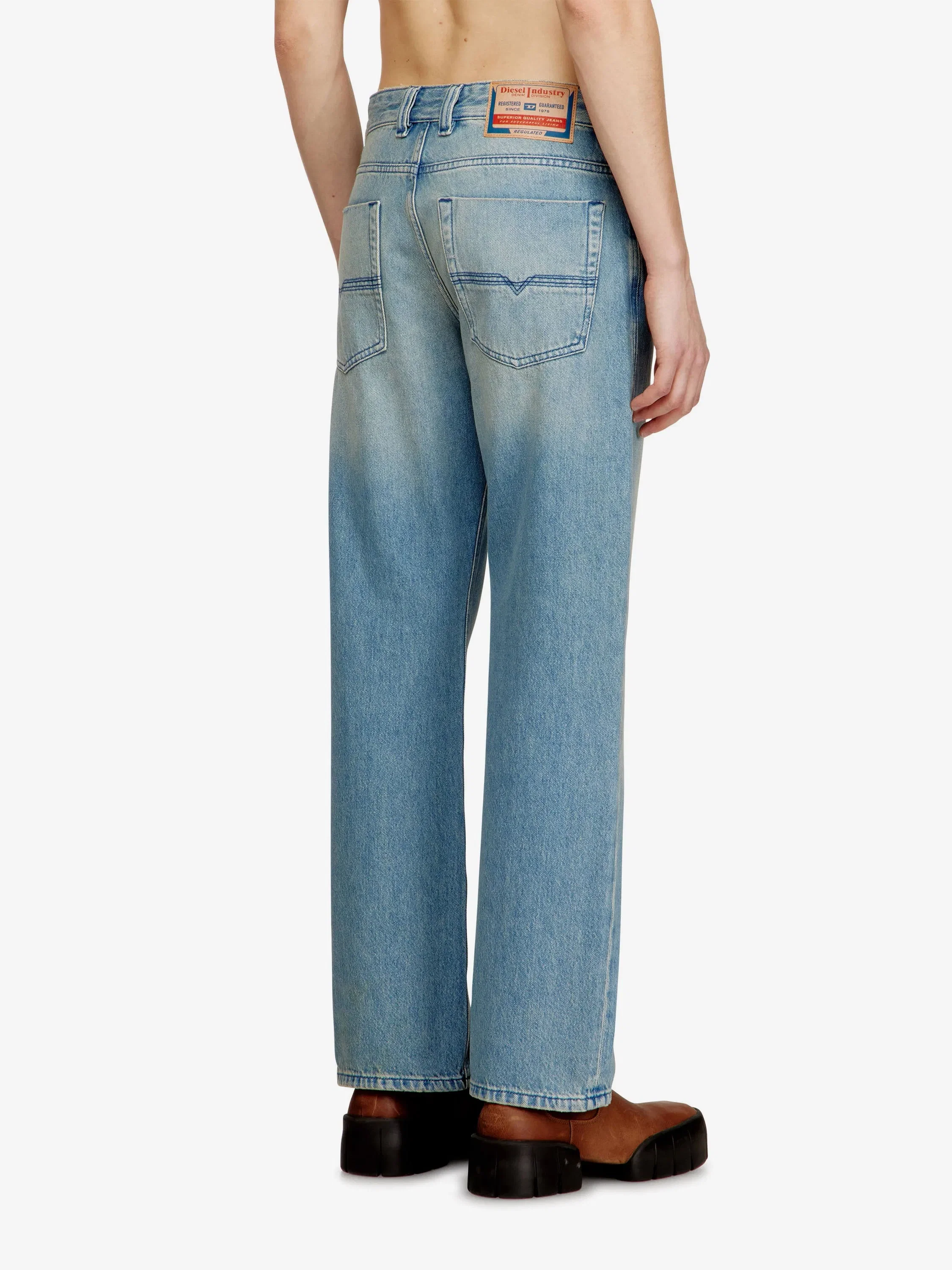 Diesel 1980 D-EEPER blue denim jeans