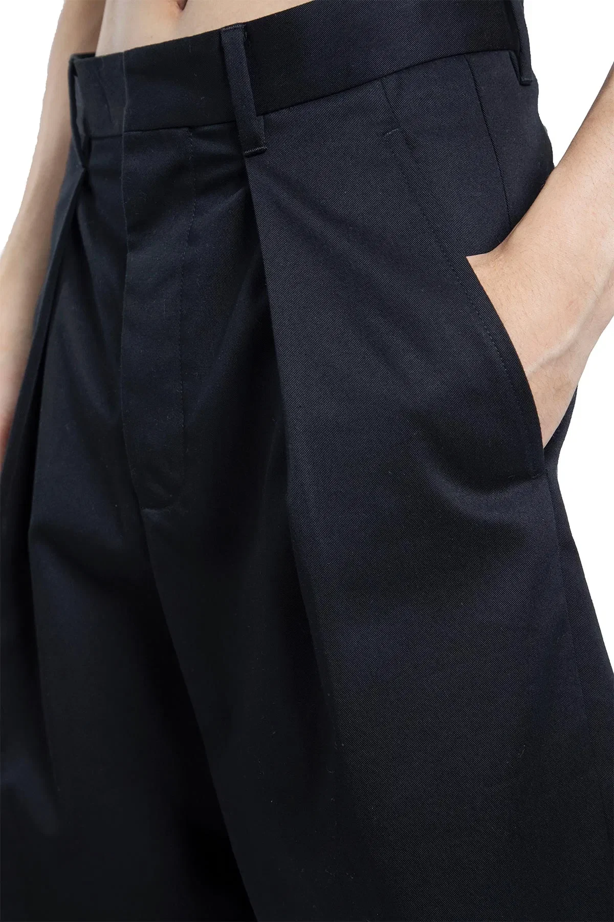 Ann Demeulemeester Noral Pleated Shorts