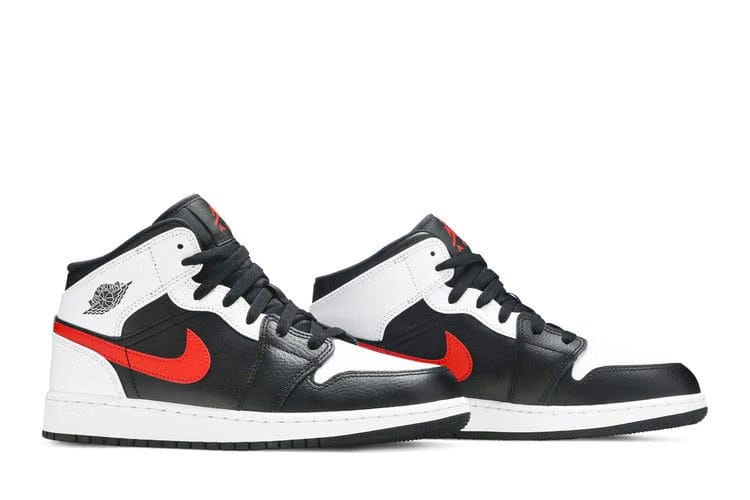 Jordan 1 Mid Black Chile Red GS