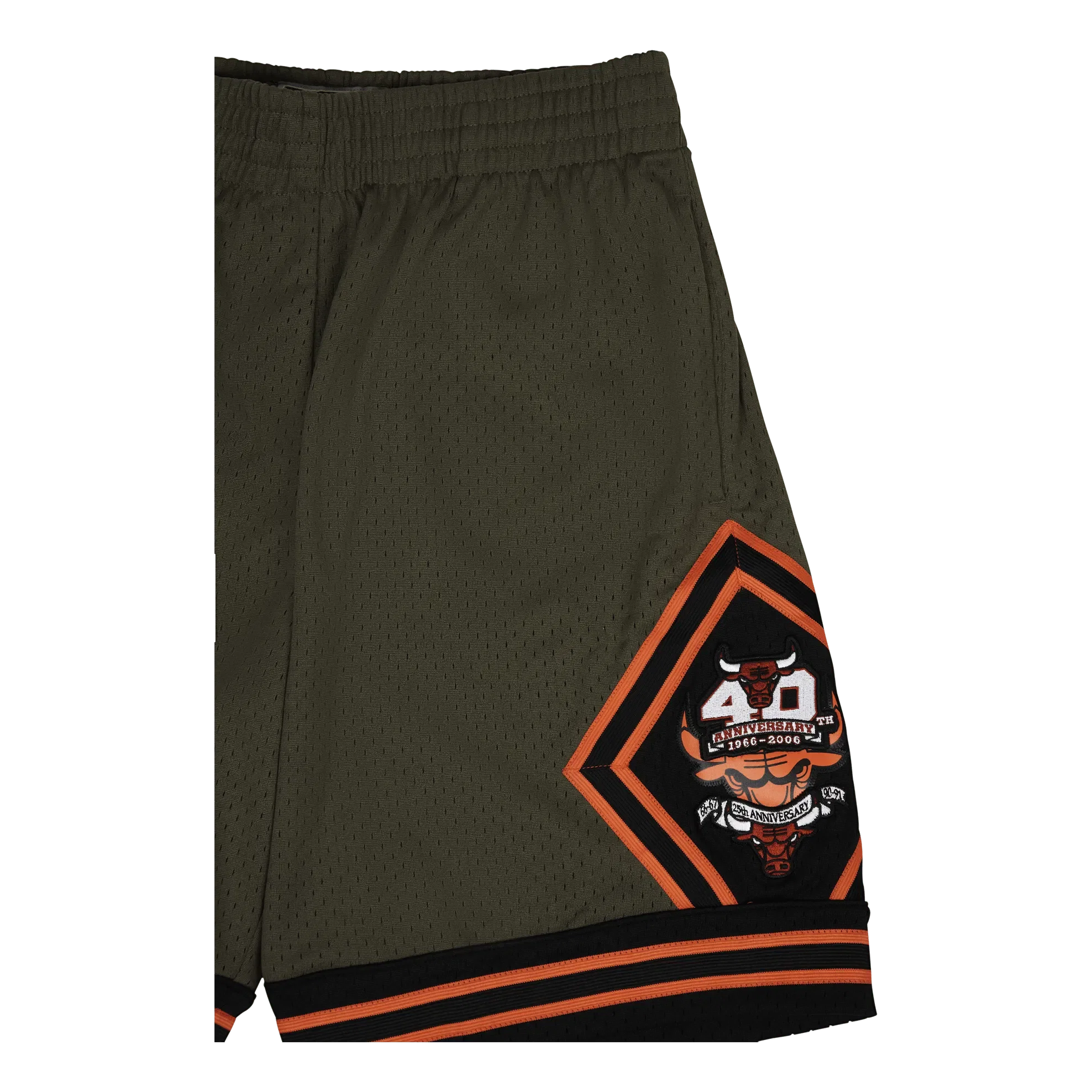 Mitchell & Ness Bulls Flight Swingman Shorts 1997