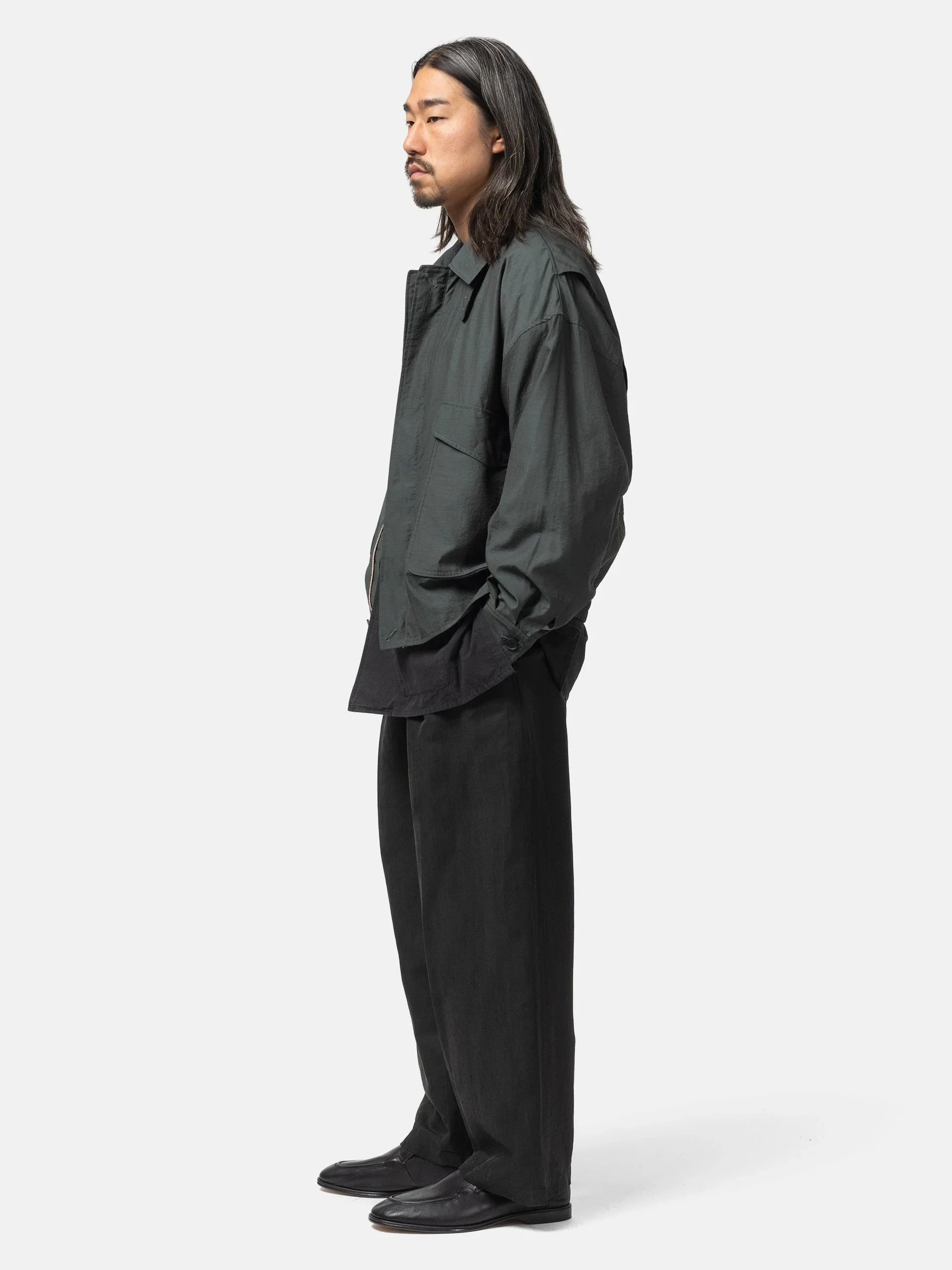 Yoke Linen Silk Kersey 3Pleated Tapered Trousers Black