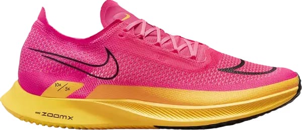 ZoomX Streakfly Hyper Pink