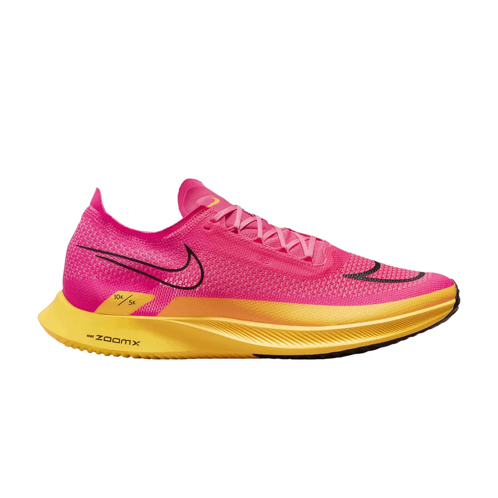 ZoomX Streakfly Hyper Pink