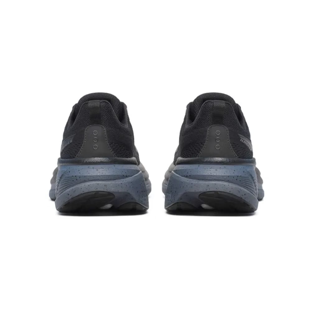 Saucony Hurricane 25 Black Shadow
